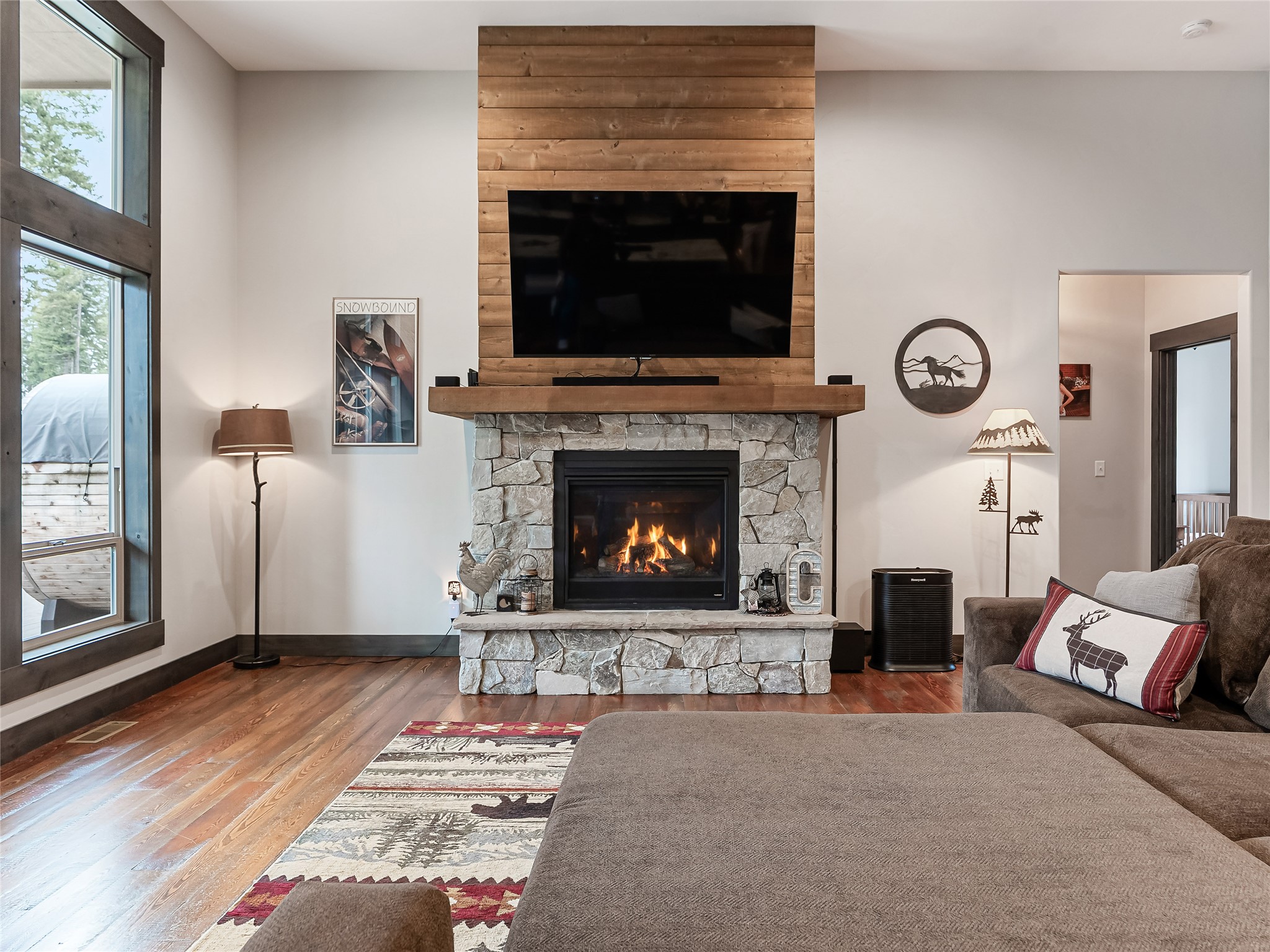 1121 Timber Ridge Court