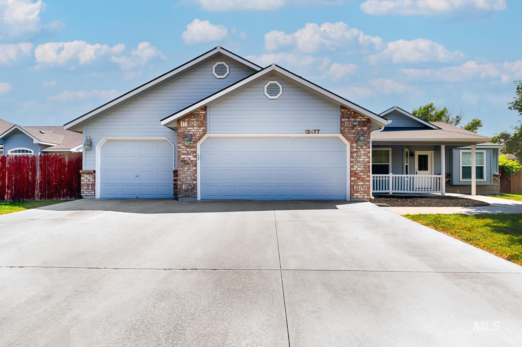 12477 W Highlander