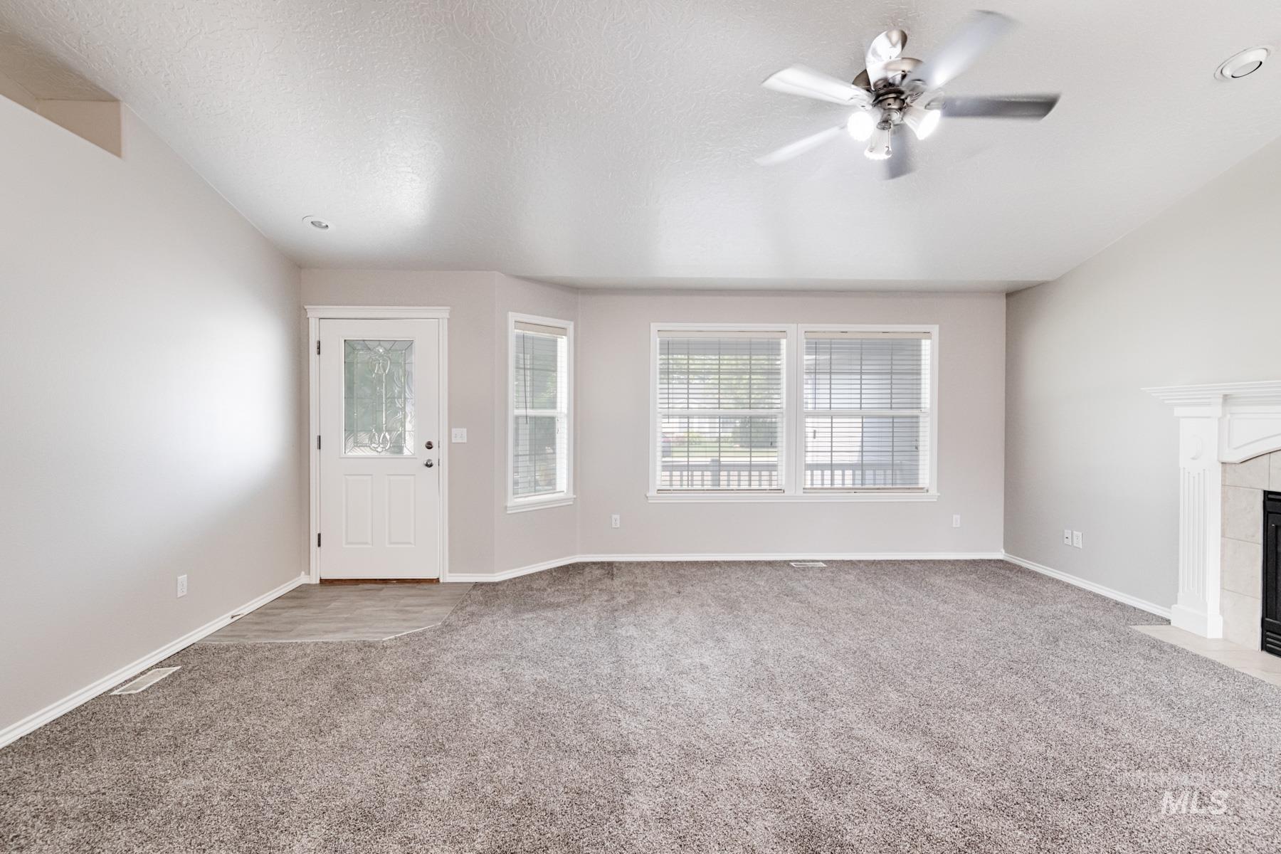12477 W Highlander