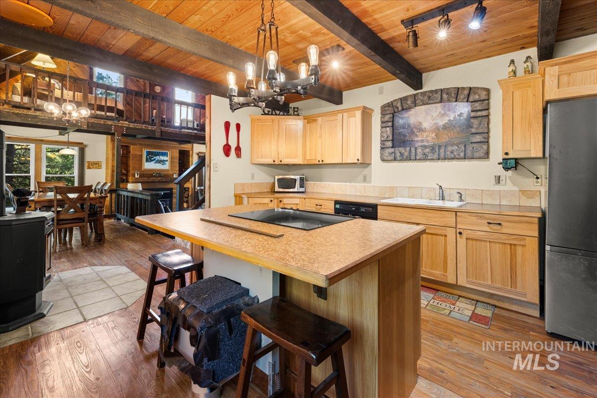 79 Rainbow Ridge