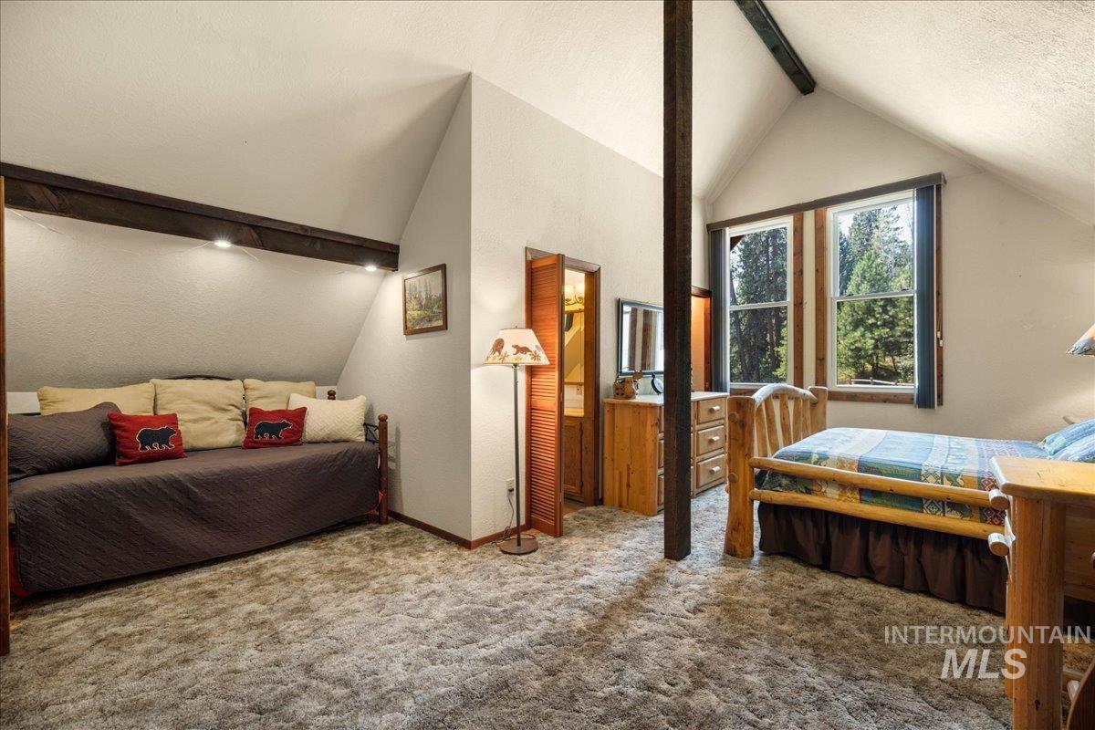 79 Rainbow Ridge