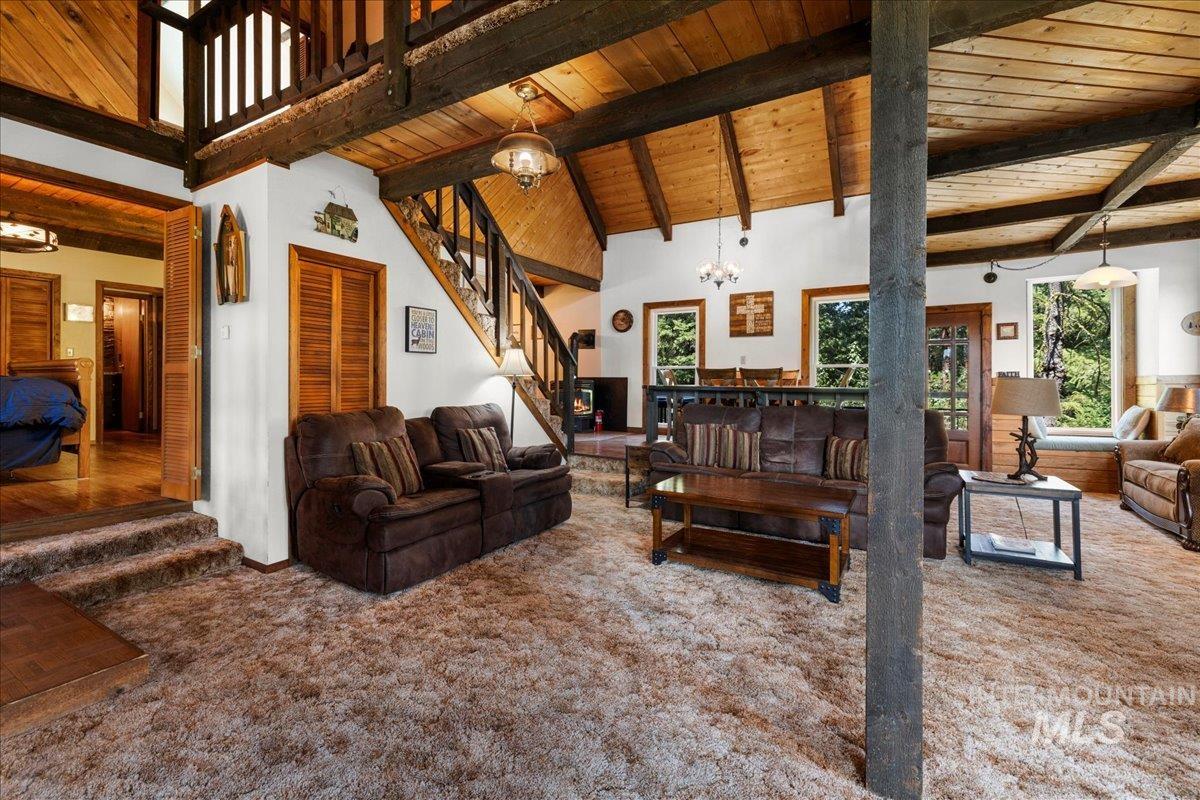 79 Rainbow Ridge