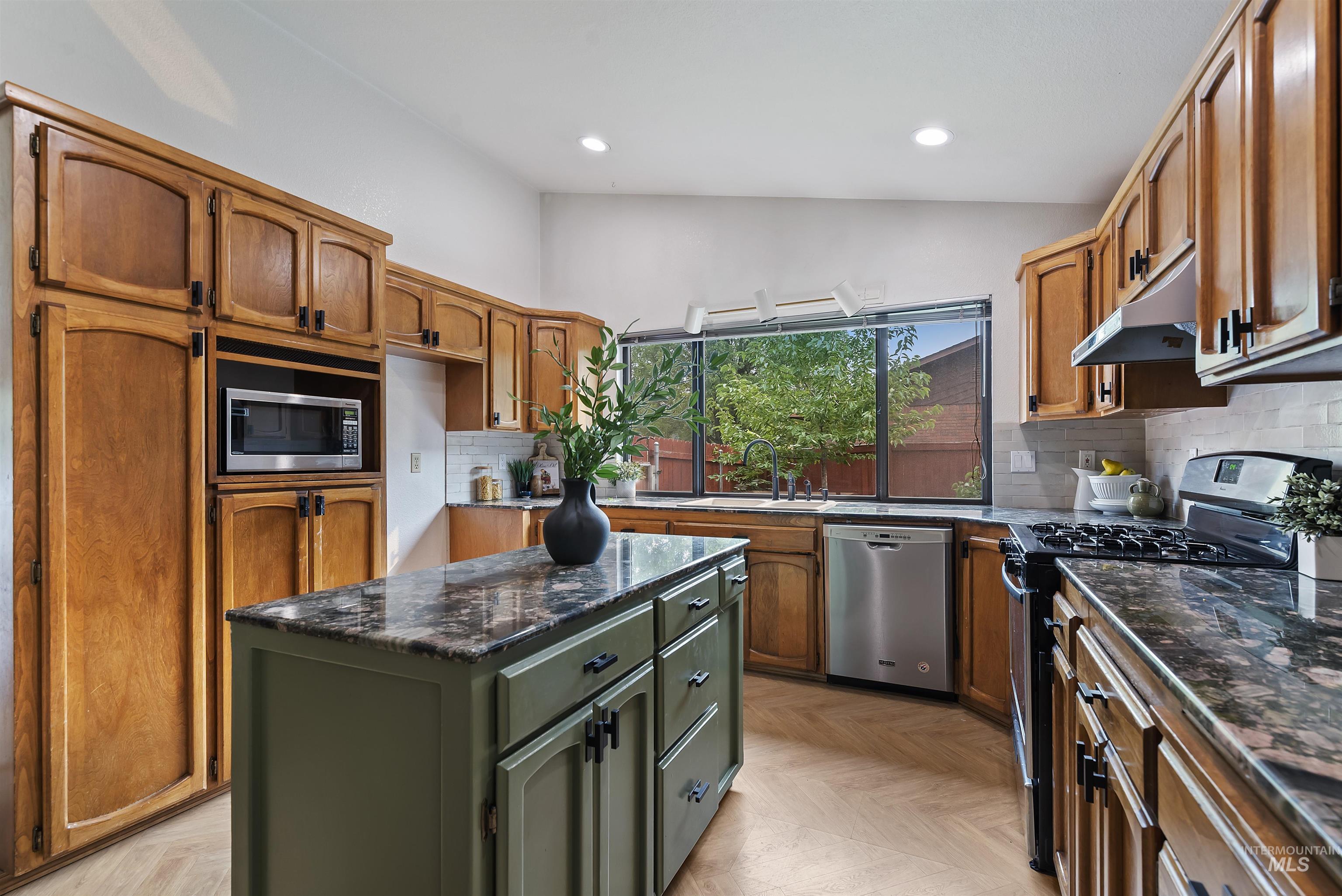 8965 W Brookview Drive