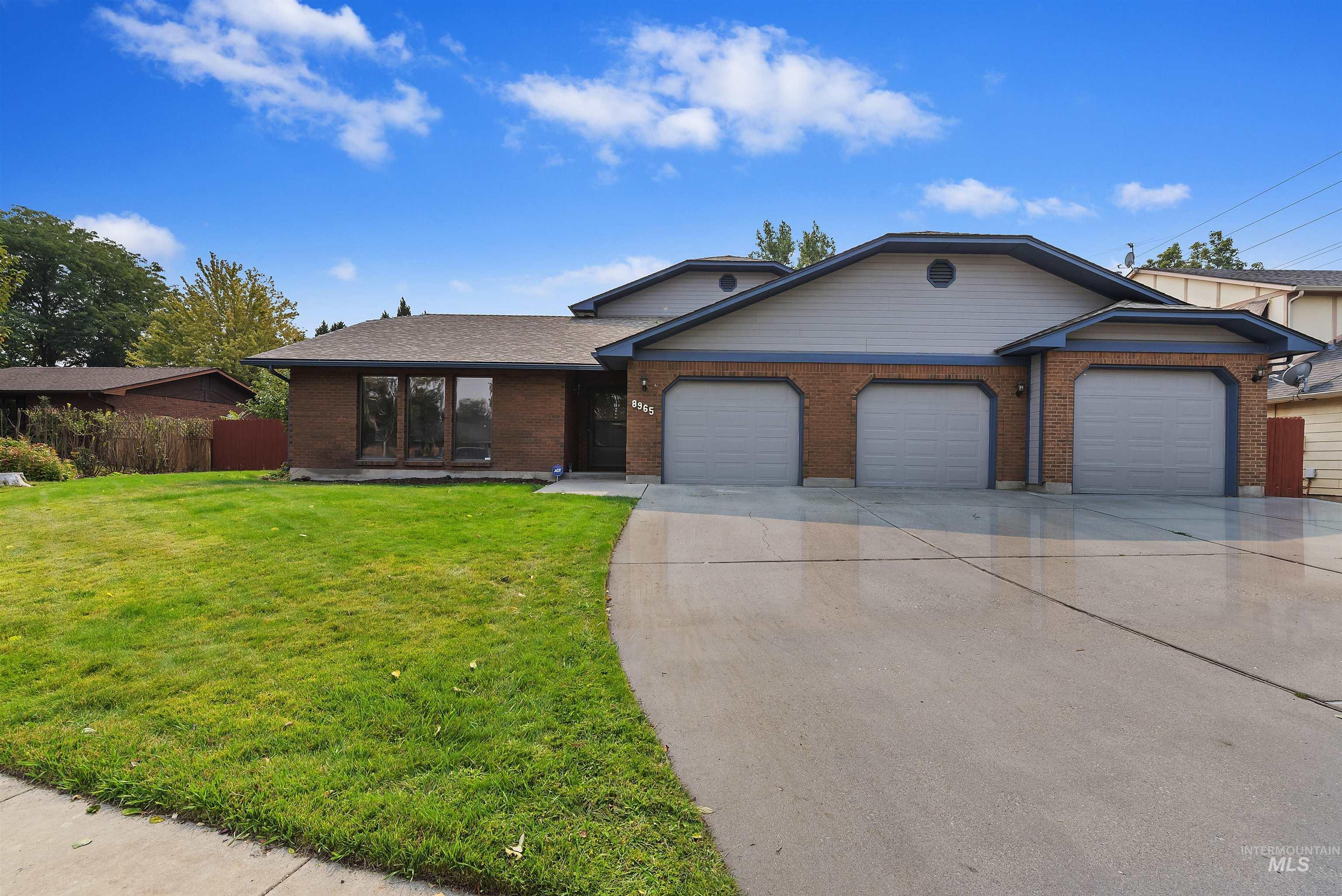 8965 W Brookview Drive