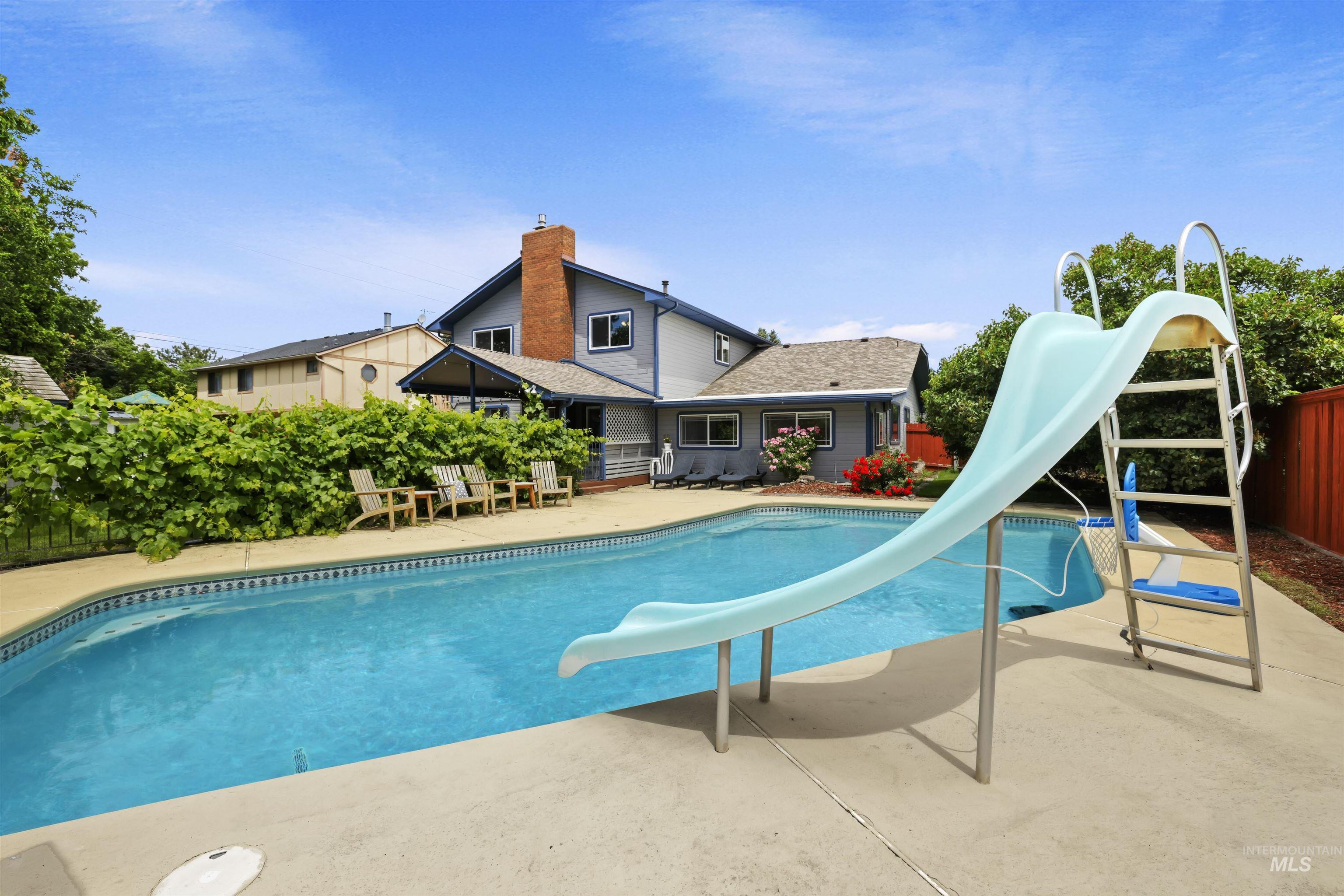 8965 W Brookview Drive