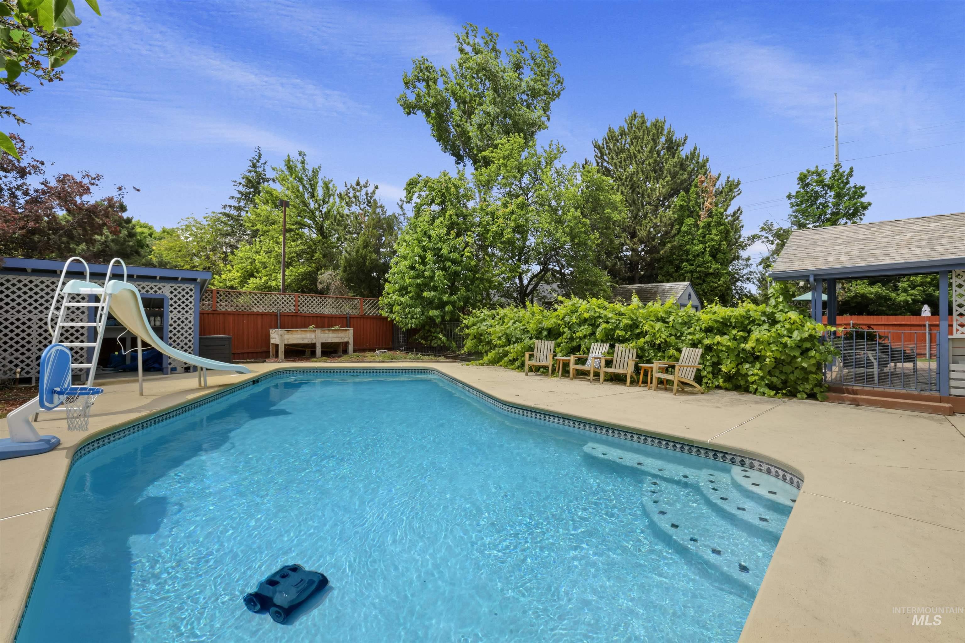 8965 W Brookview Drive