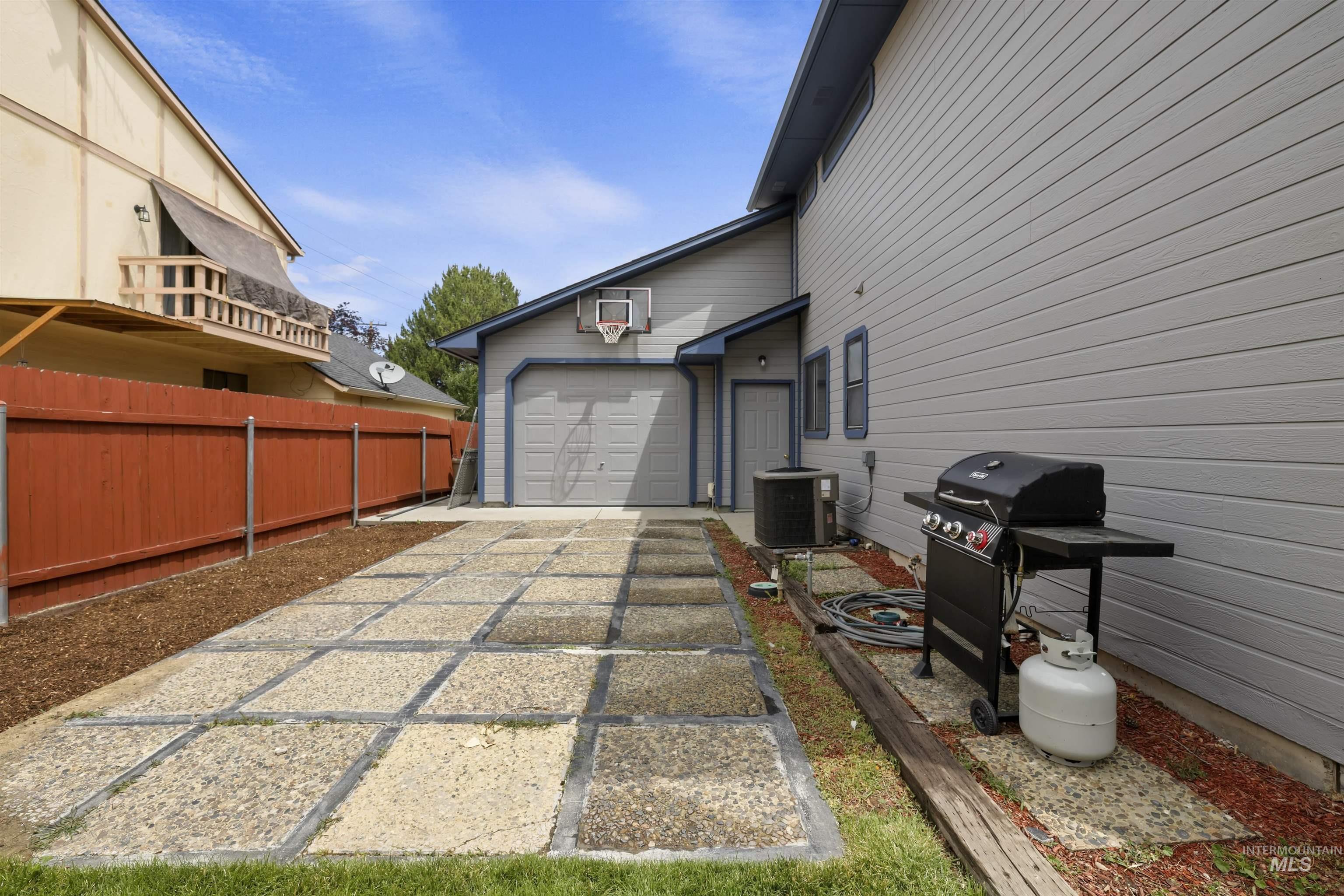 8965 W Brookview Drive