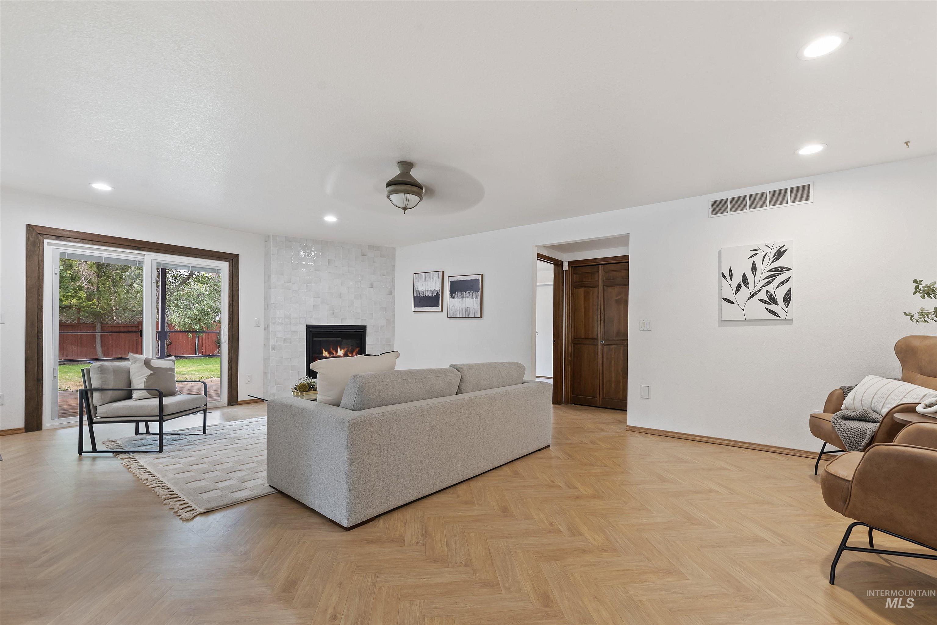 8965 W Brookview Drive