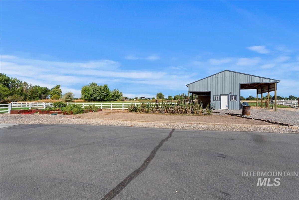 6718 E Brindle Point Dr