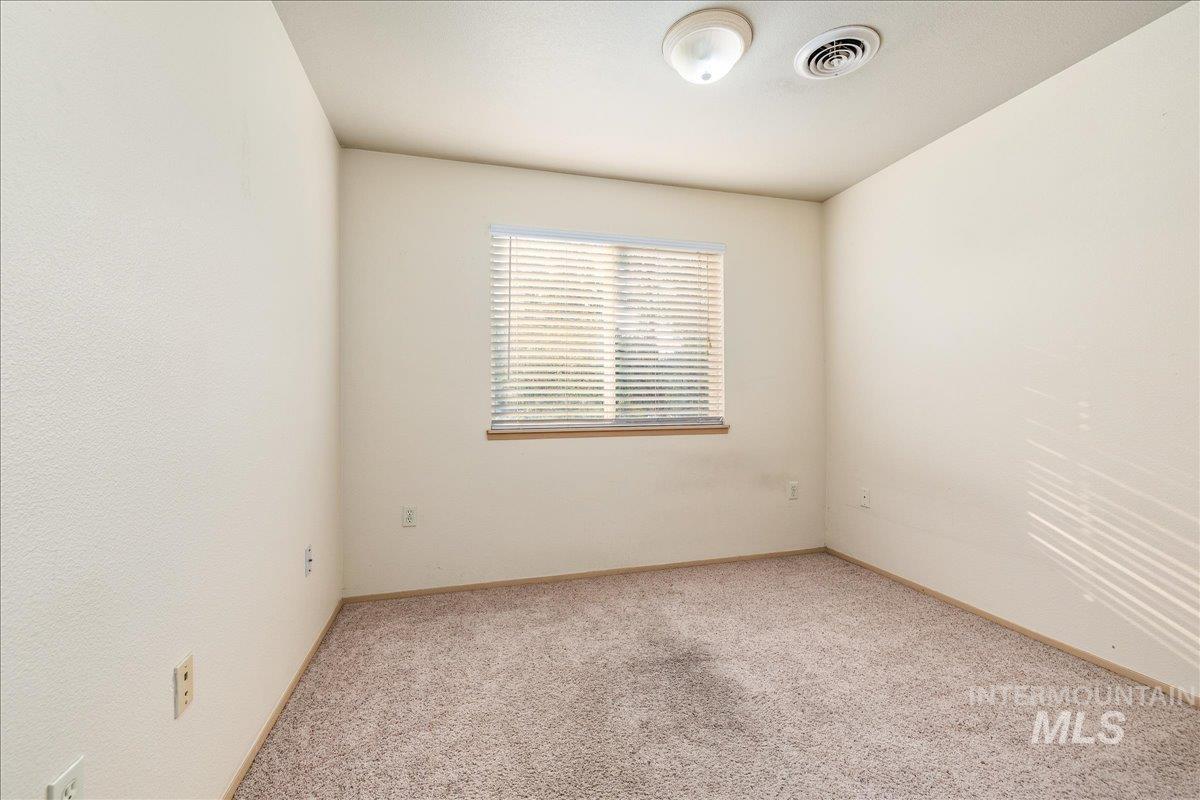 3323 N Lakeharbor Ln Unit: 201