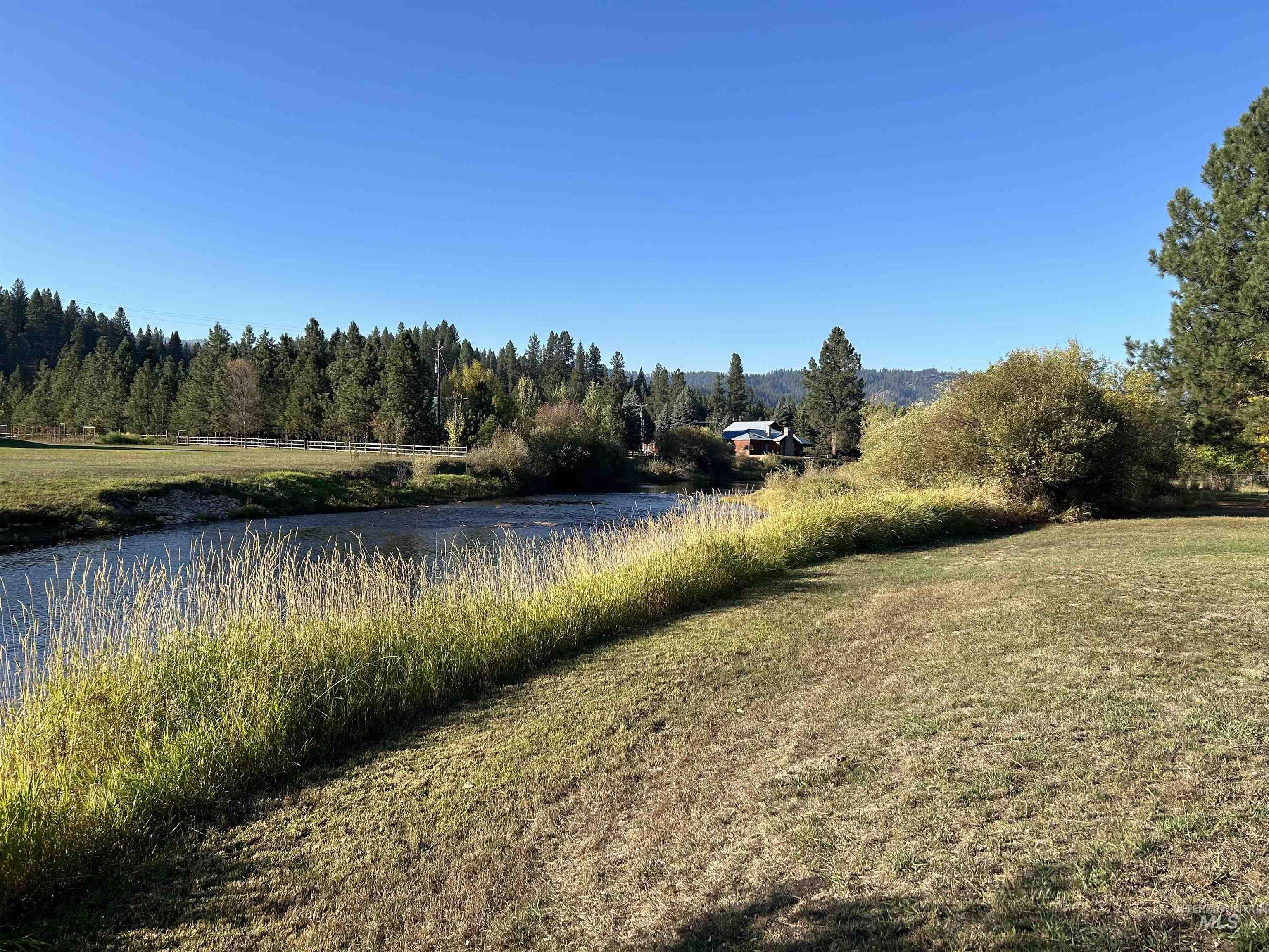 20 River Meadow