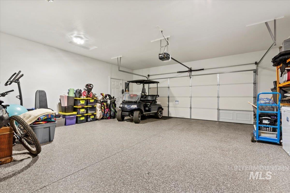 5846 W Striker Ln