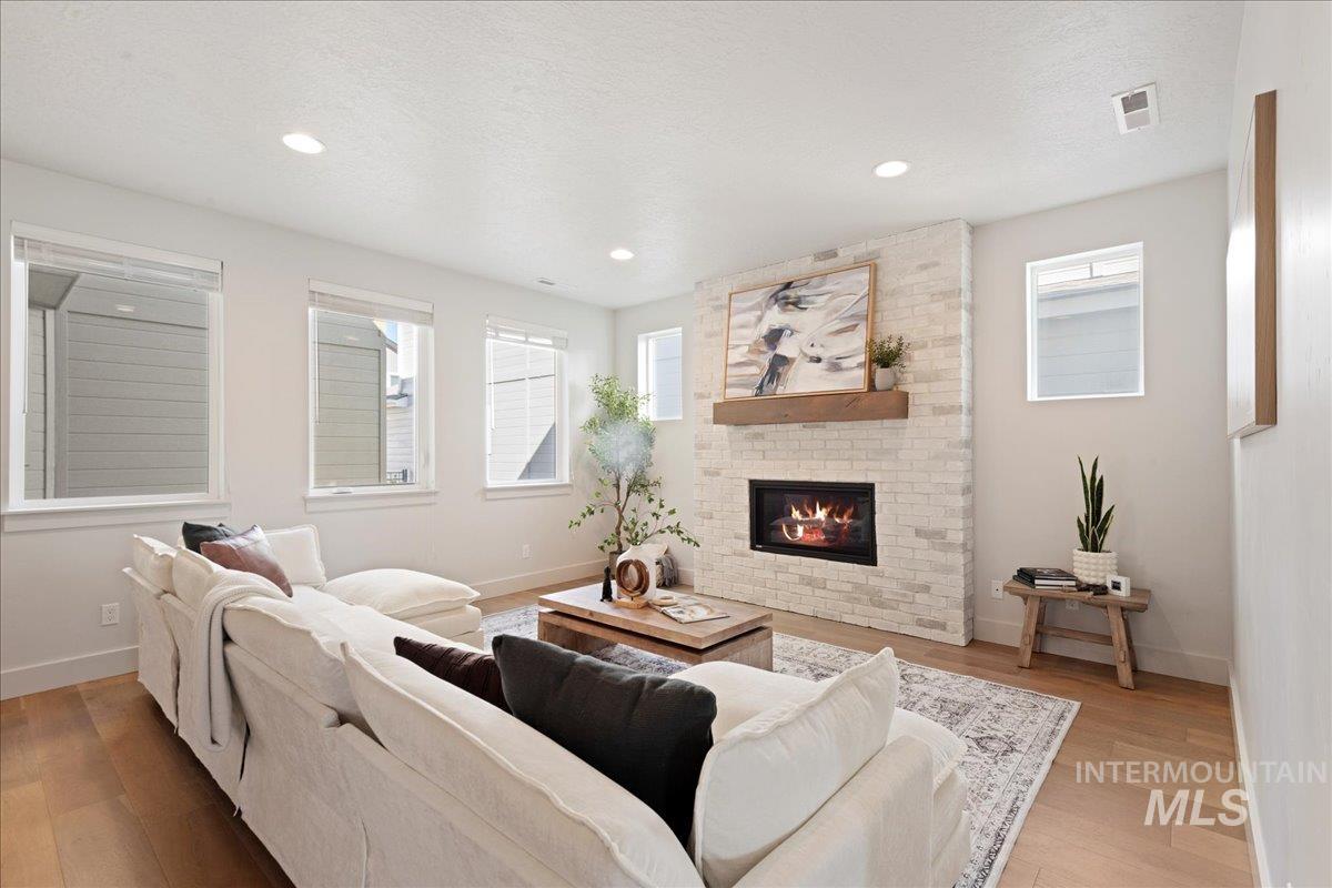4373 E Rivernest Dr.