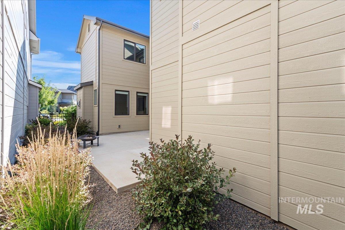 4373 E Rivernest Dr.