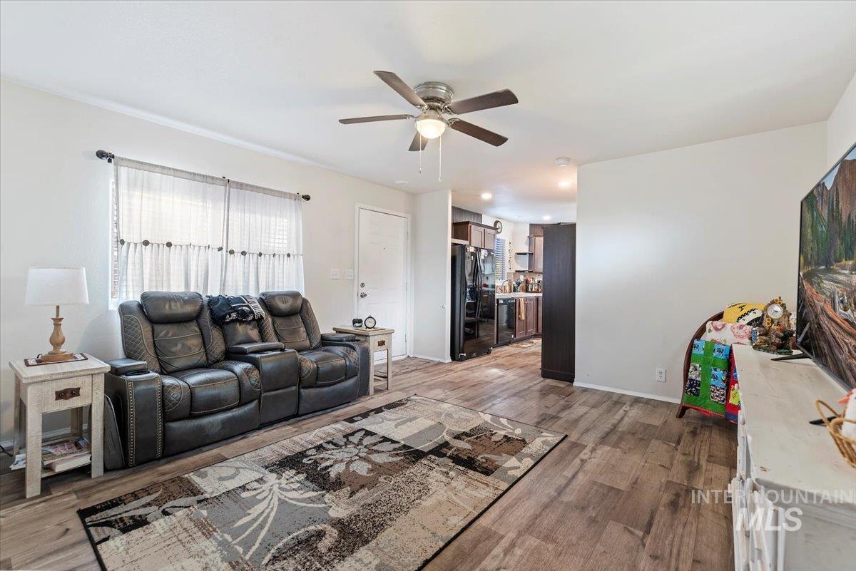 551 Silver City Dr