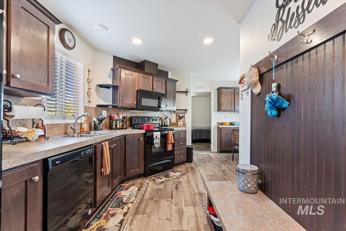 551 Silver City Dr