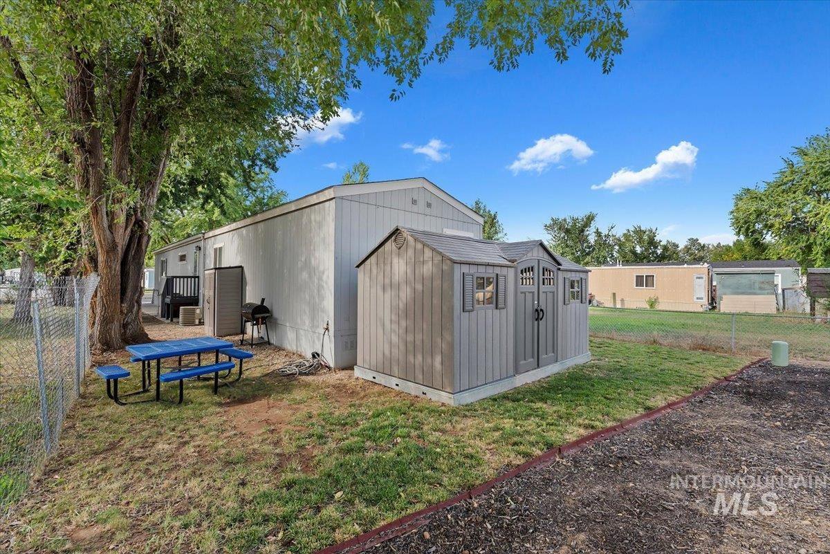 551 Silver City Dr