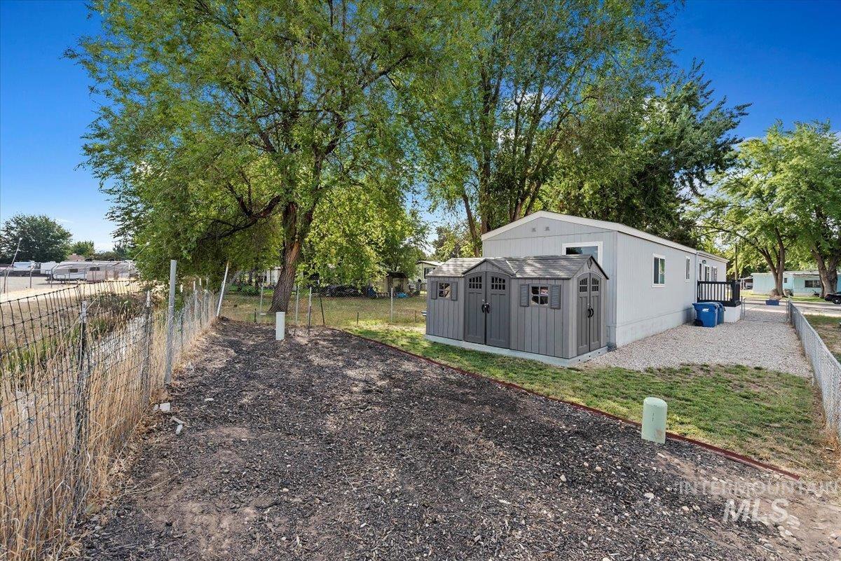551 Silver City Dr