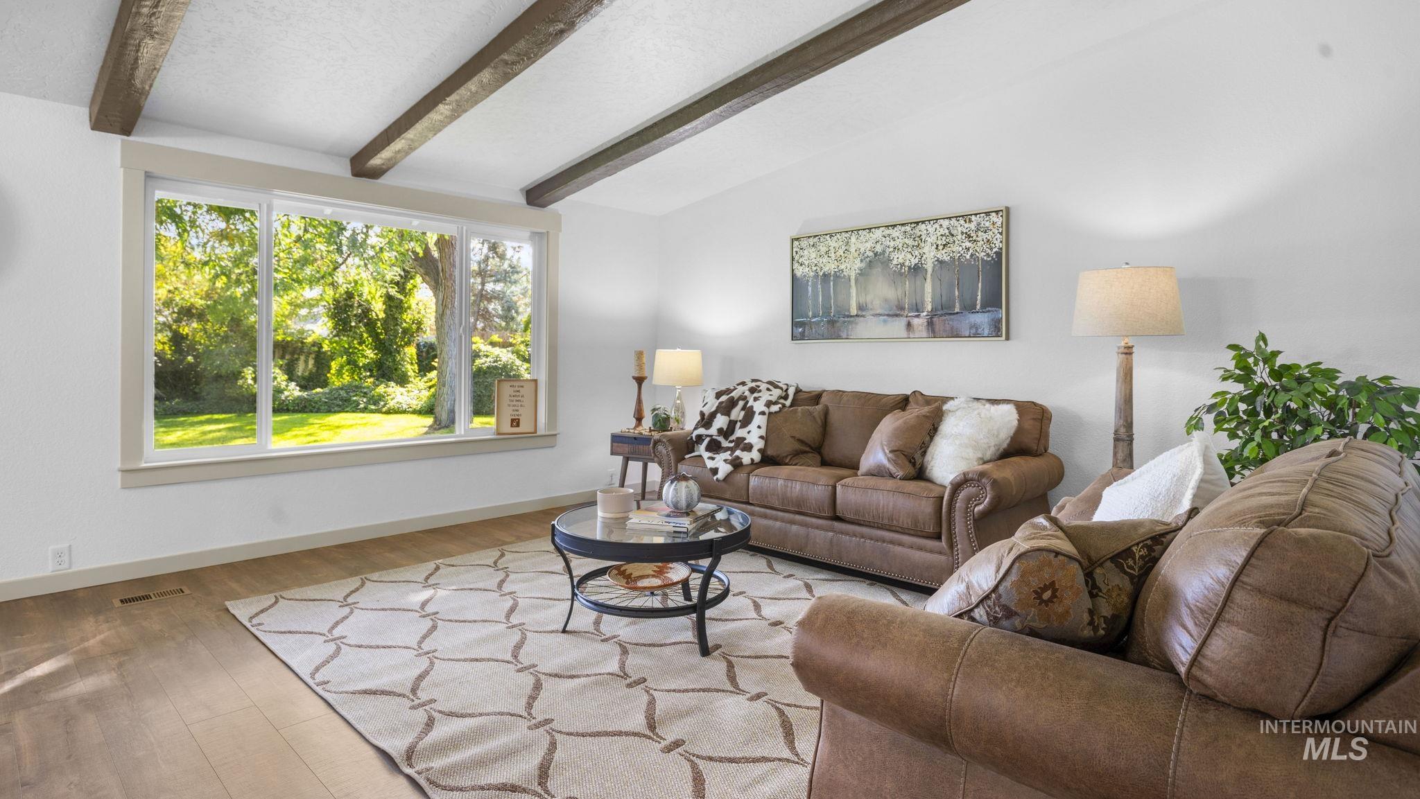 507 W Dewey Ln.