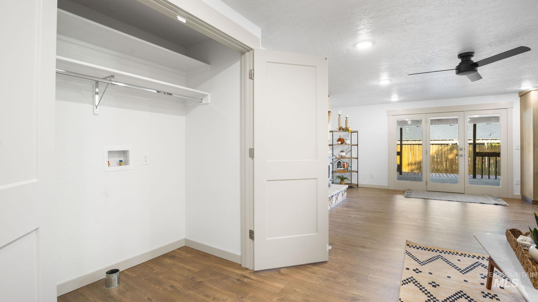 507 W Dewey Ln.