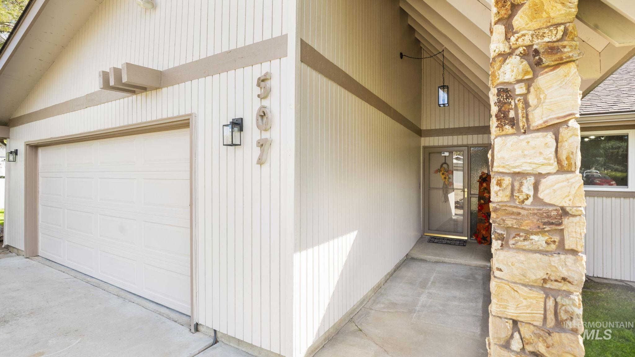 507 W Dewey Ln.