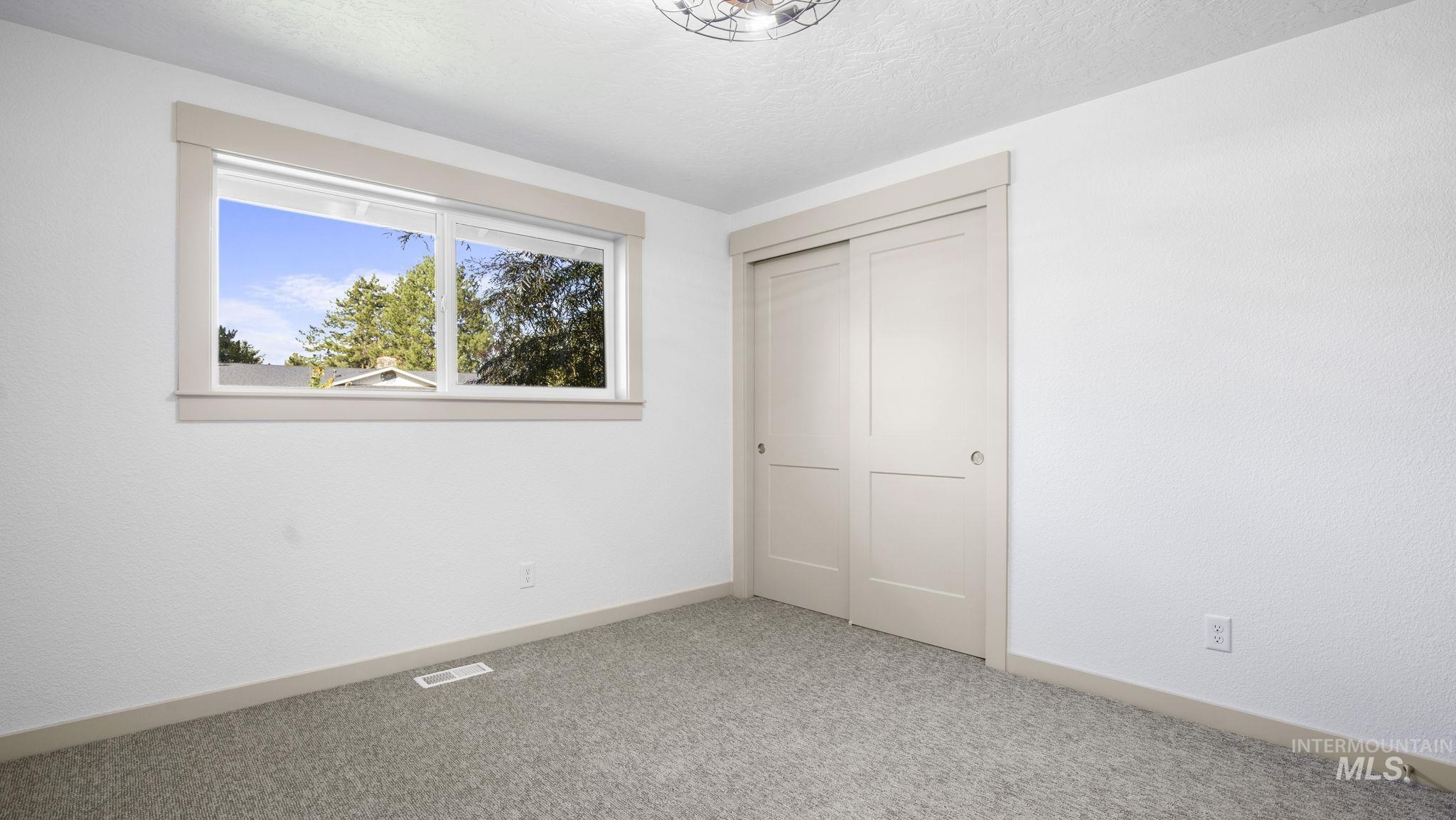 507 W Dewey Ln.