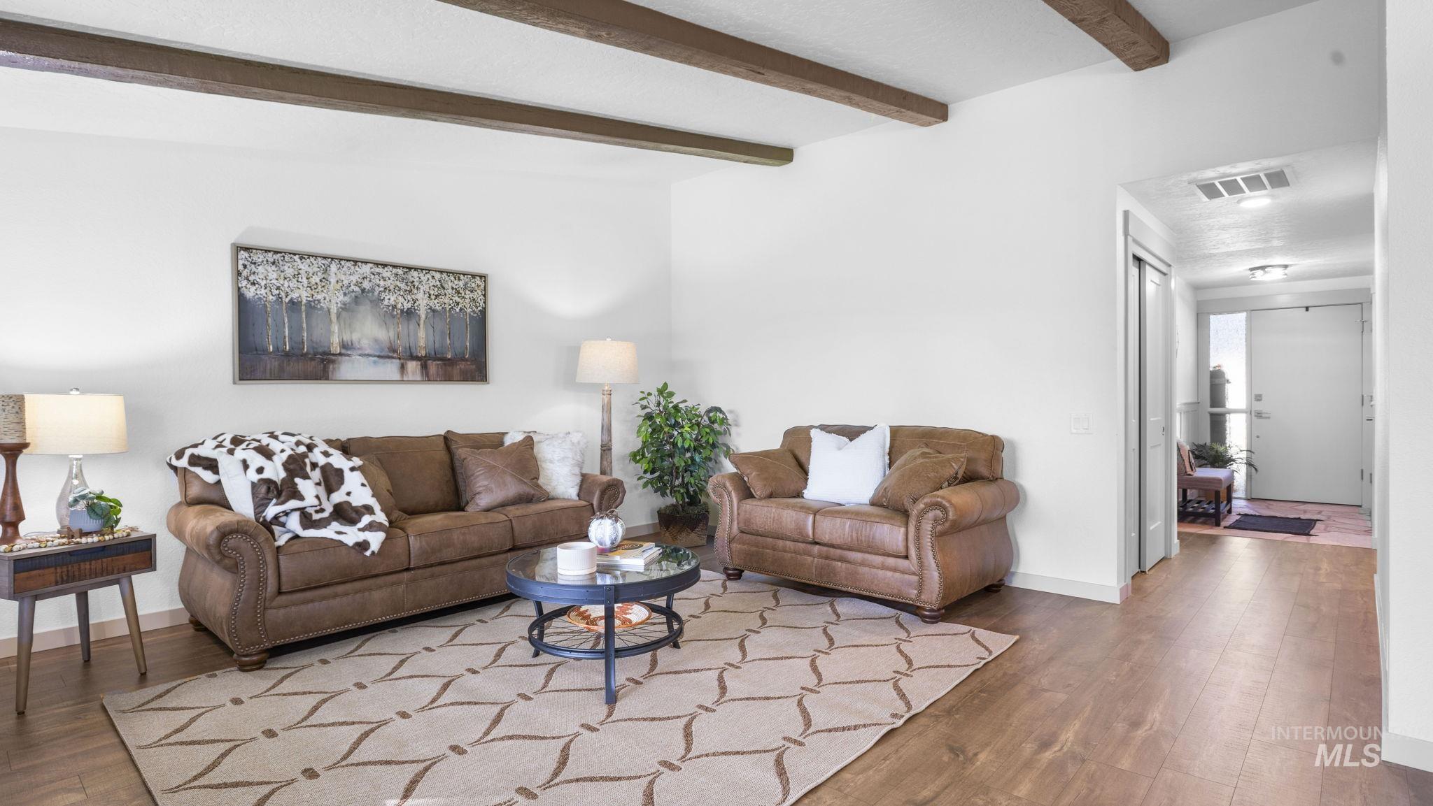507 W Dewey Ln.