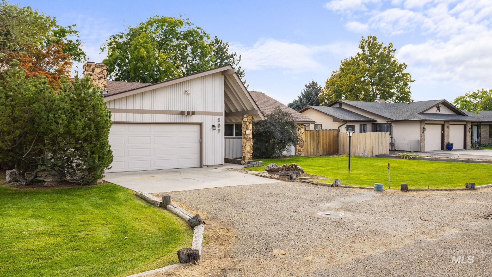 507 W Dewey Ln.