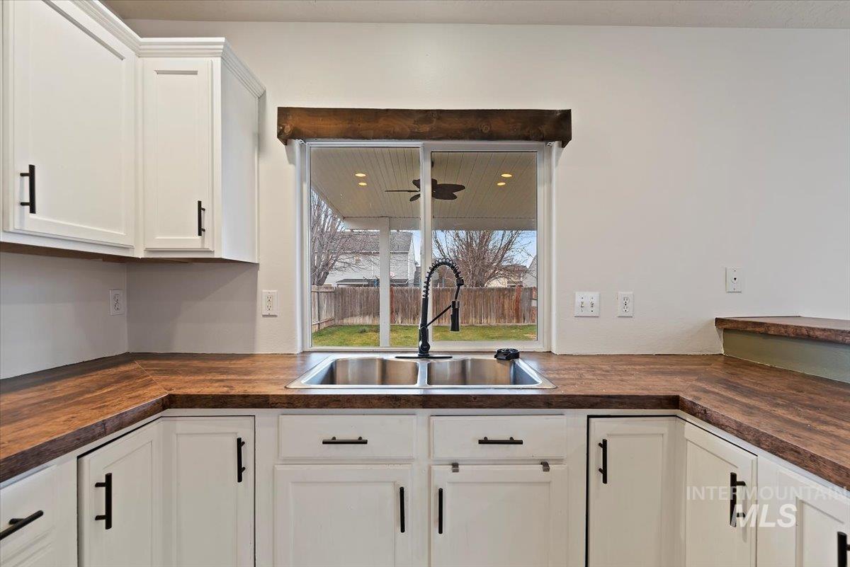 358 W Big Rack Street