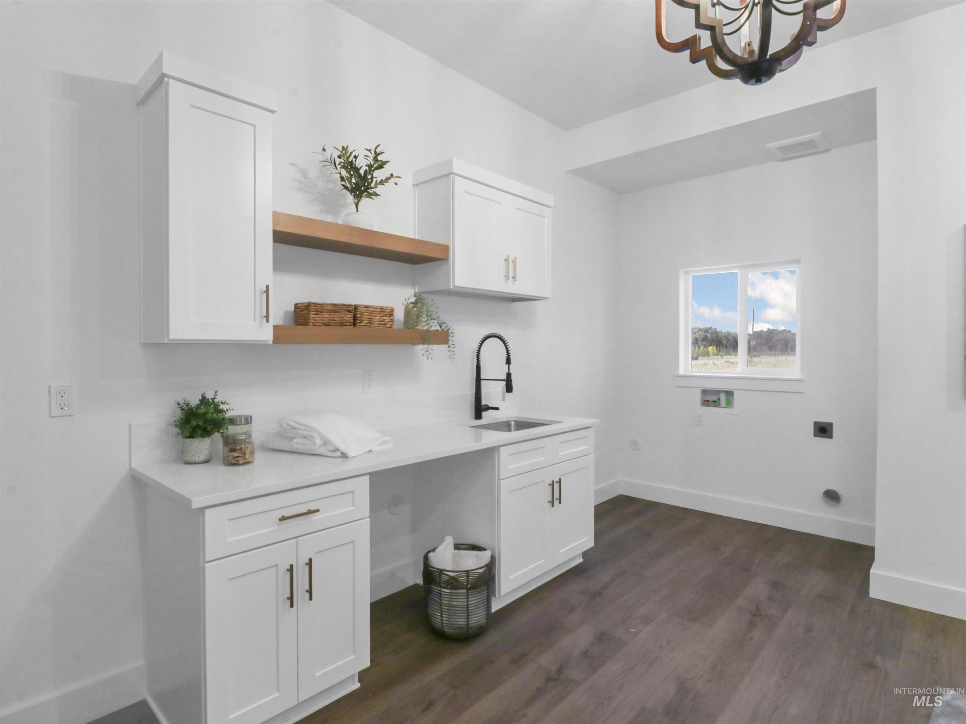 8991 Edna Lane
