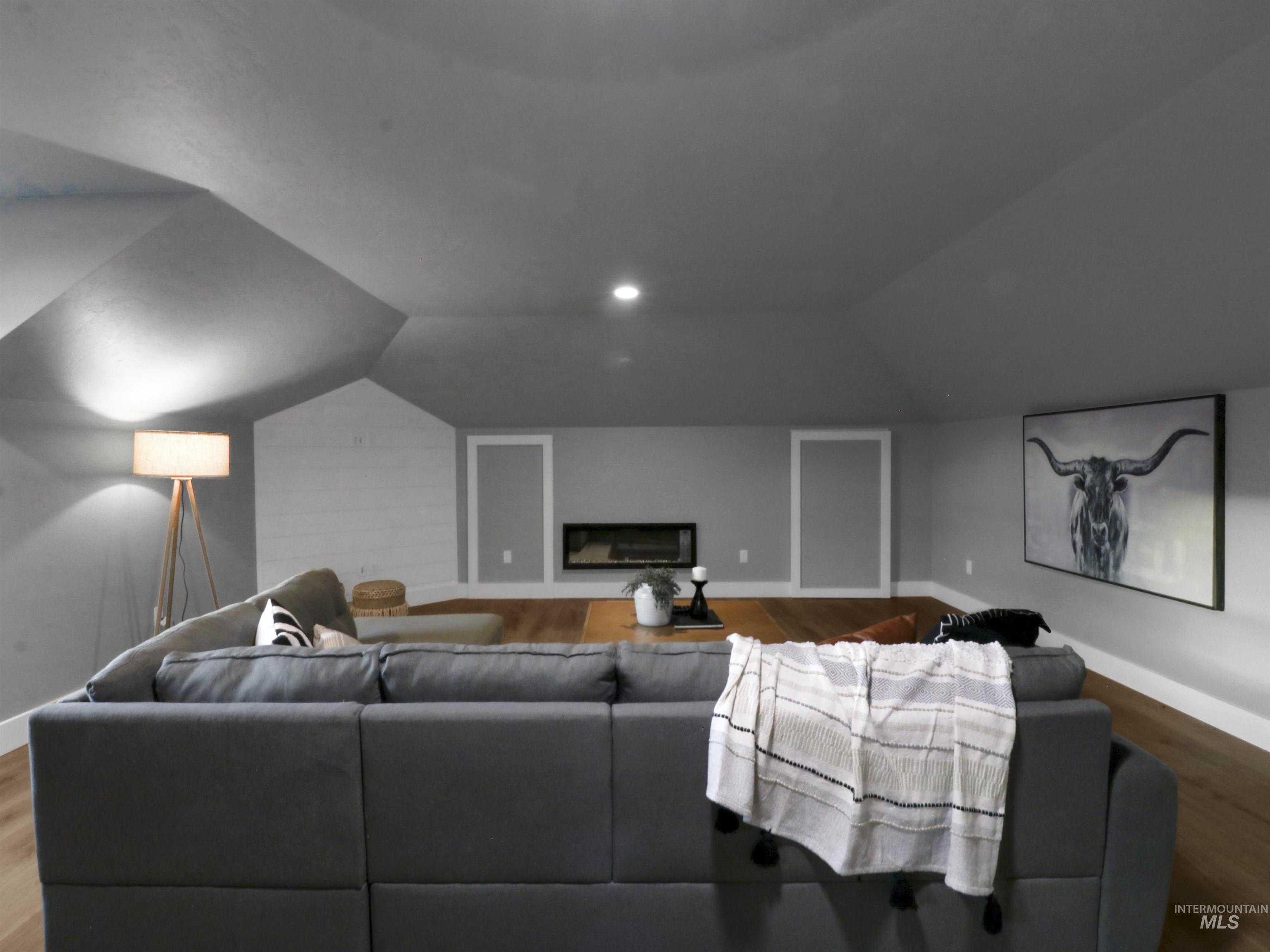 8991 Edna Lane