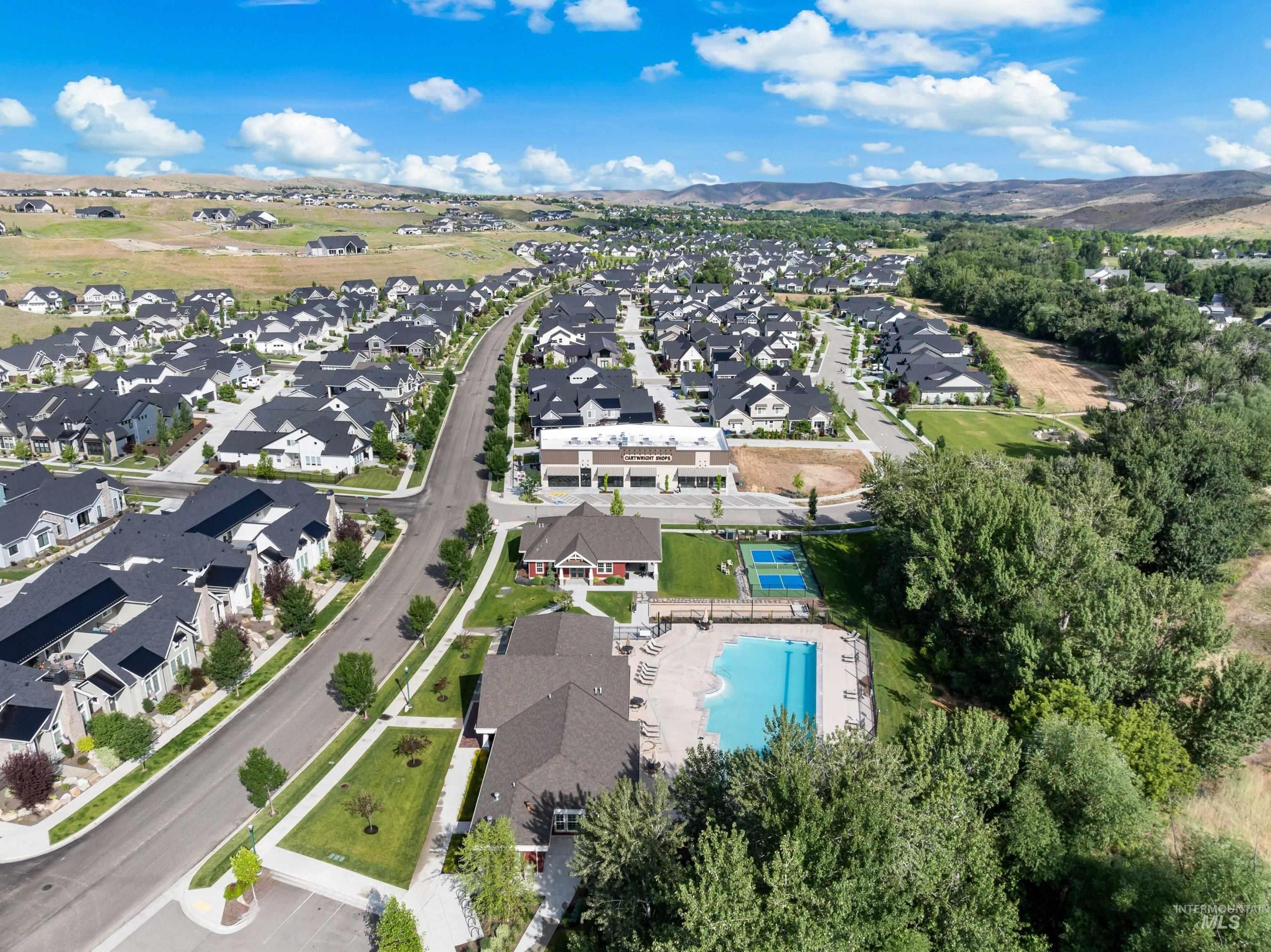 3951 W Farm View Dr
