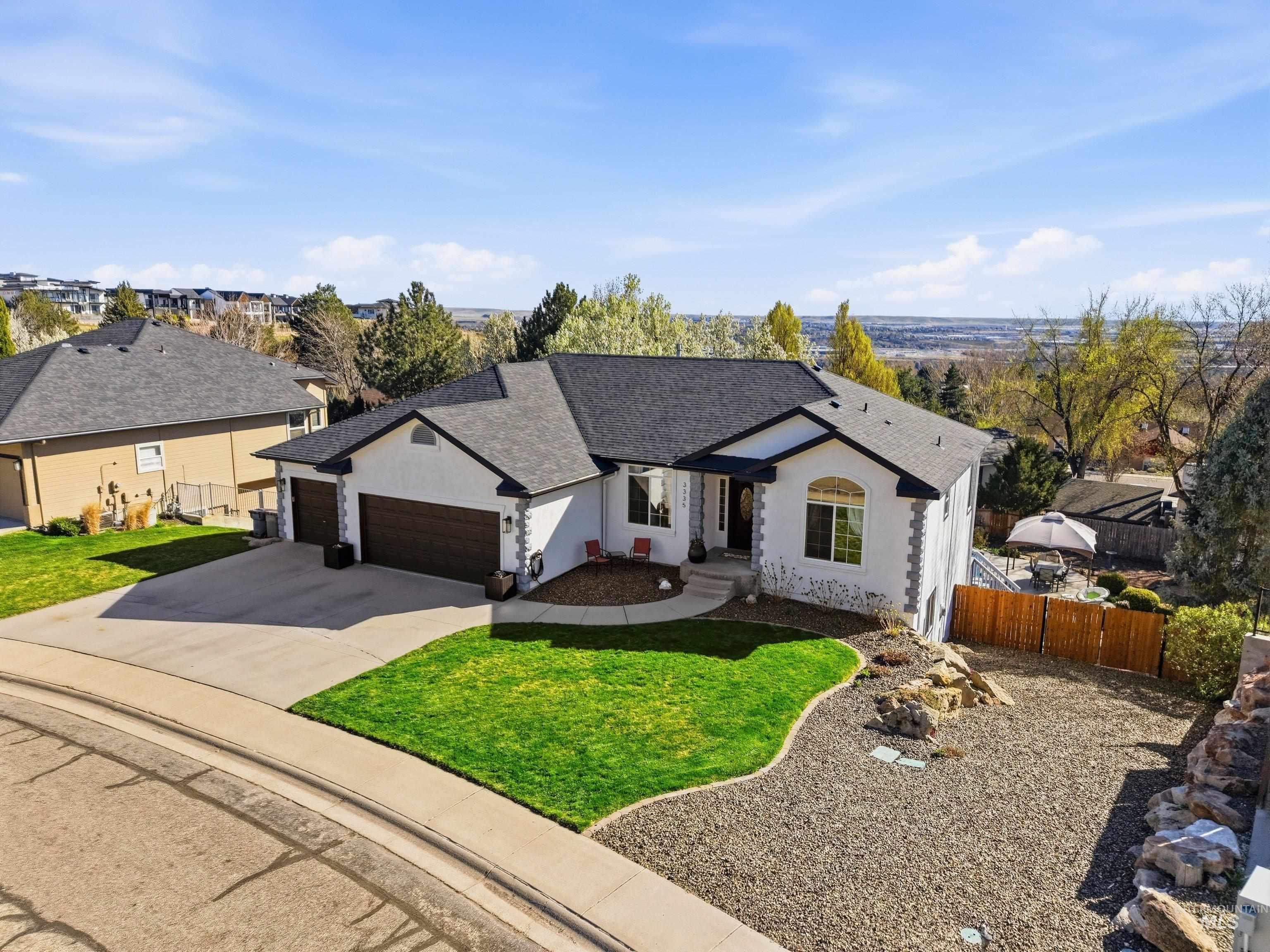 3335 E Red Stone Drive