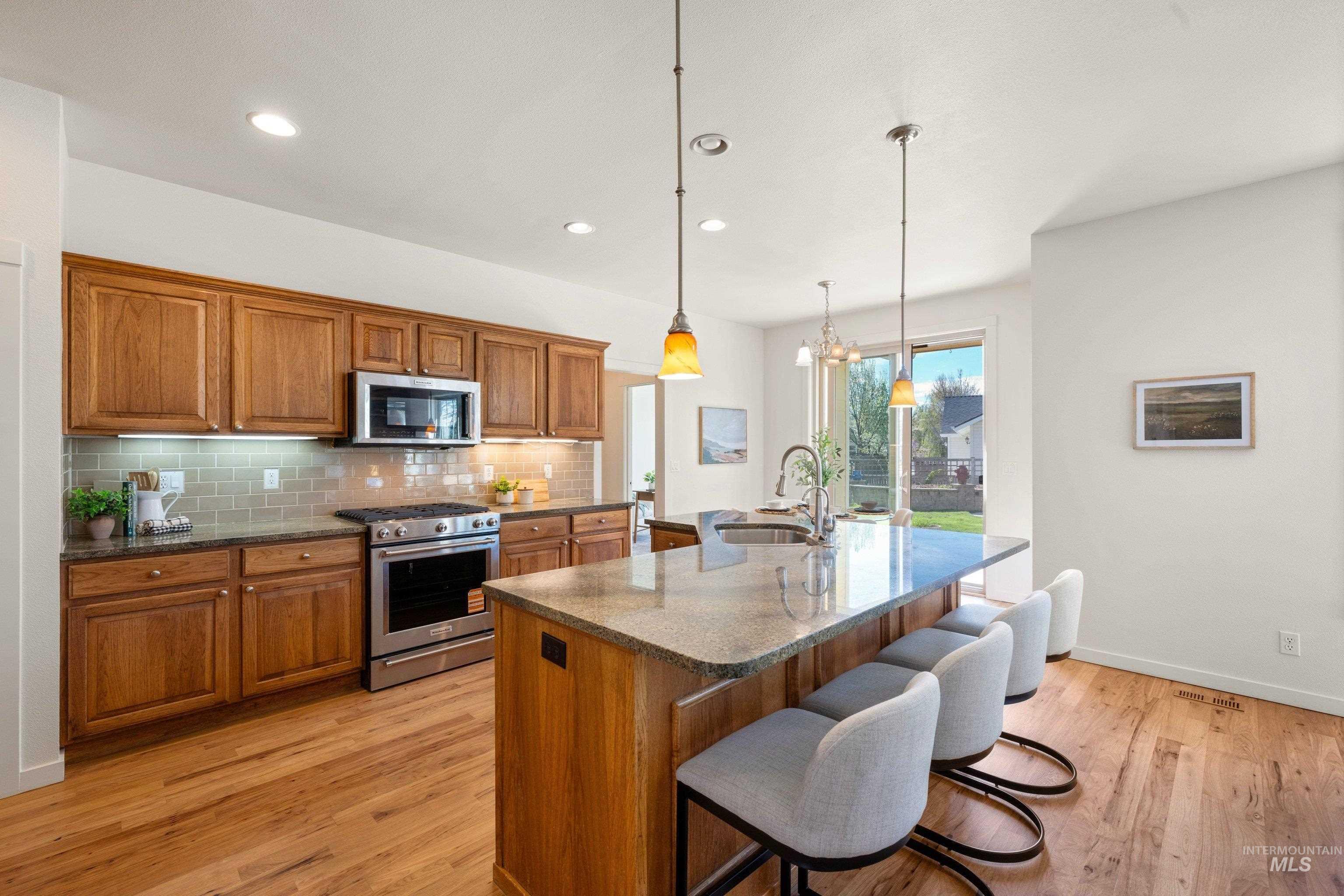 13463 N 3rd Ave.