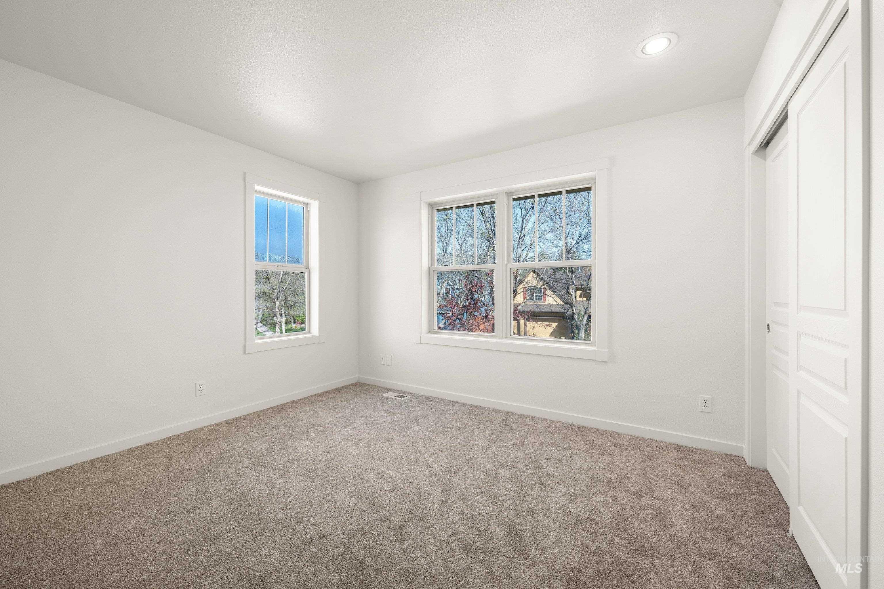 13463 N 3rd Ave.