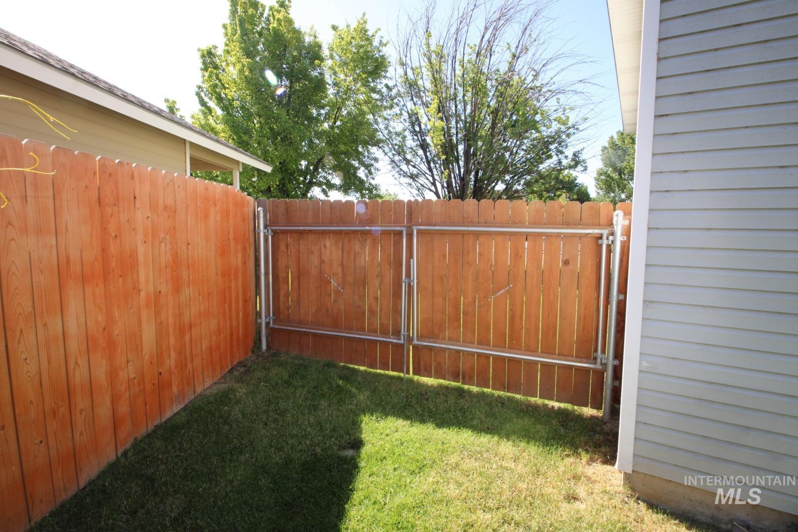 2450 W Santa Clara Dr