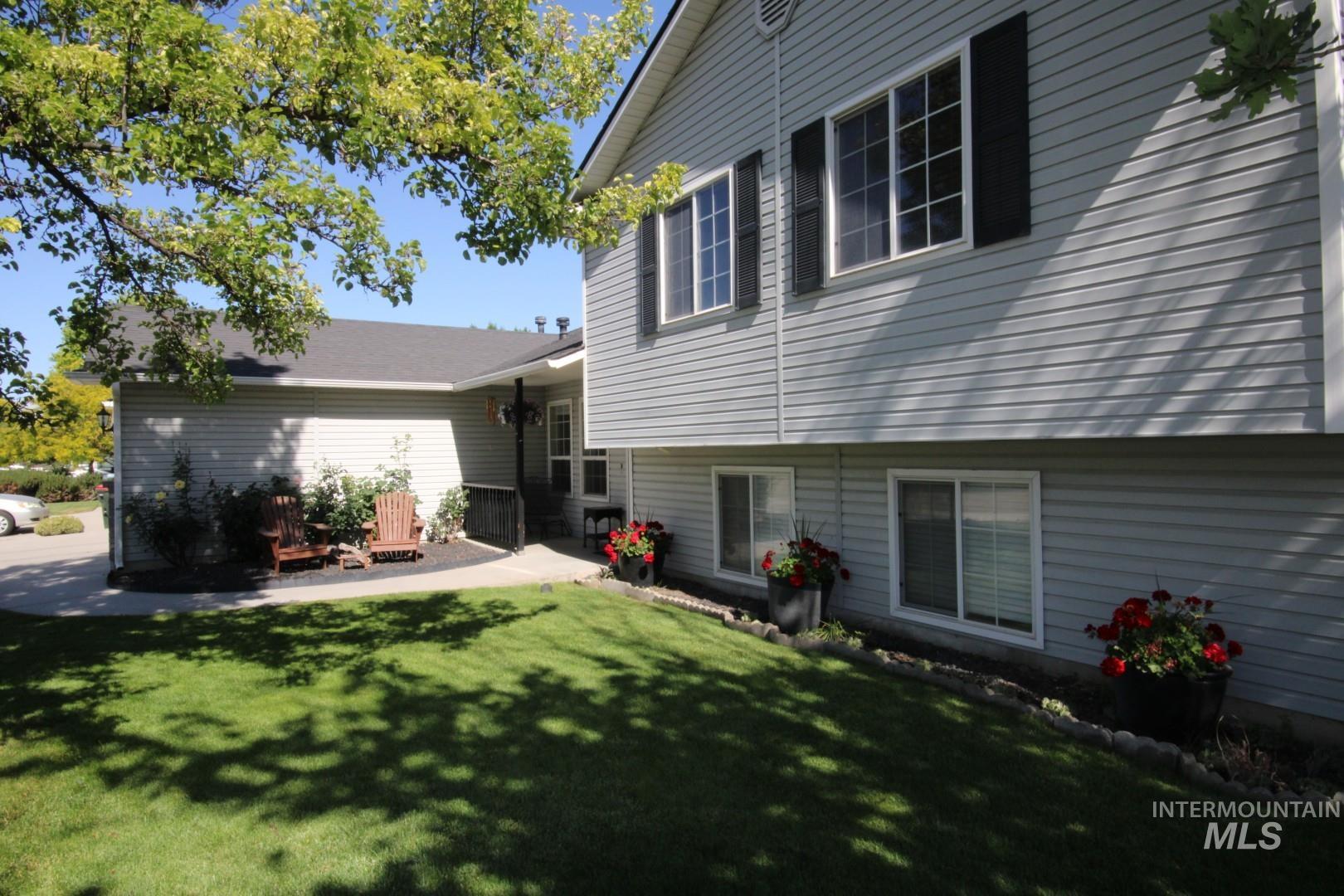 2450 W Santa Clara Dr