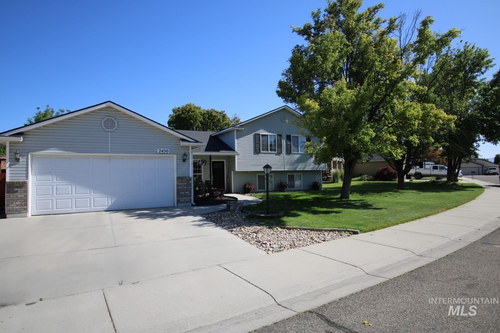 2450 W Santa Clara Dr