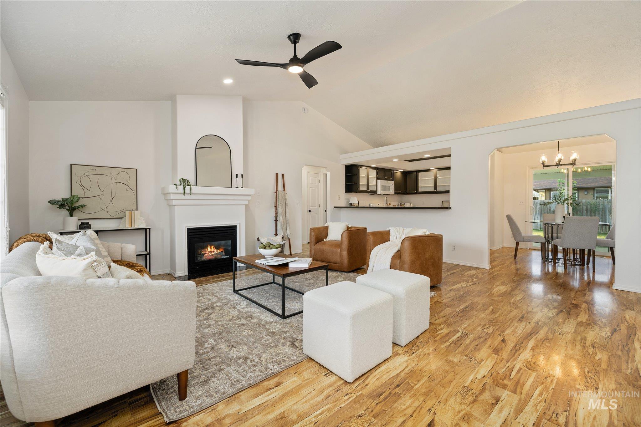 13513 W Acorn St