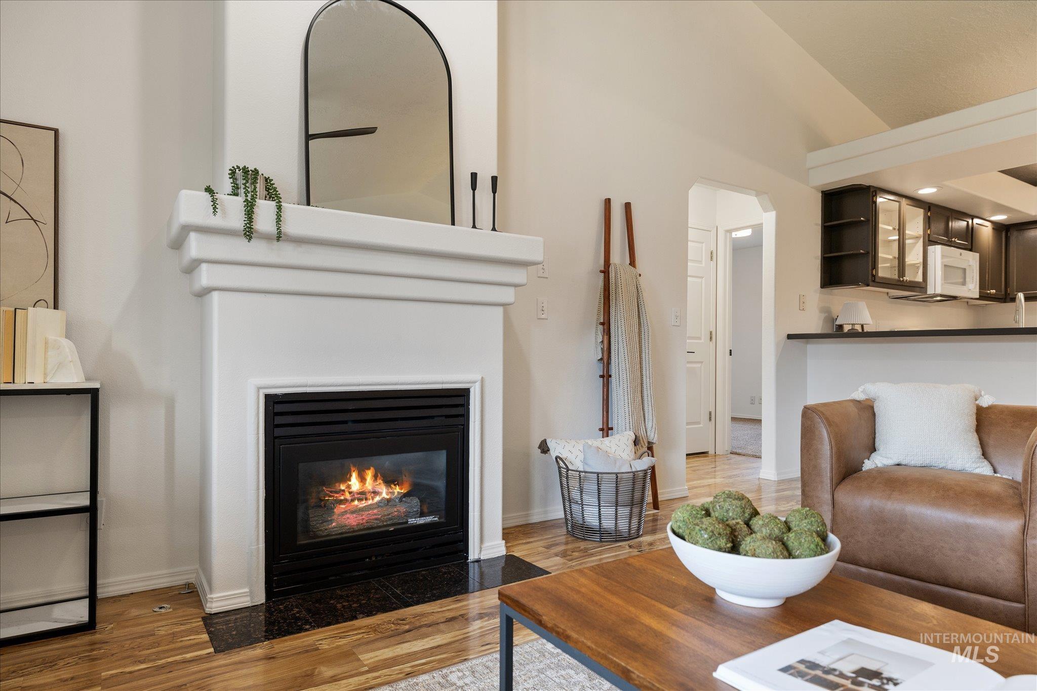 13513 W Acorn St
