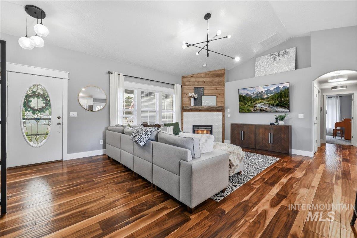 300 W Sedgewick