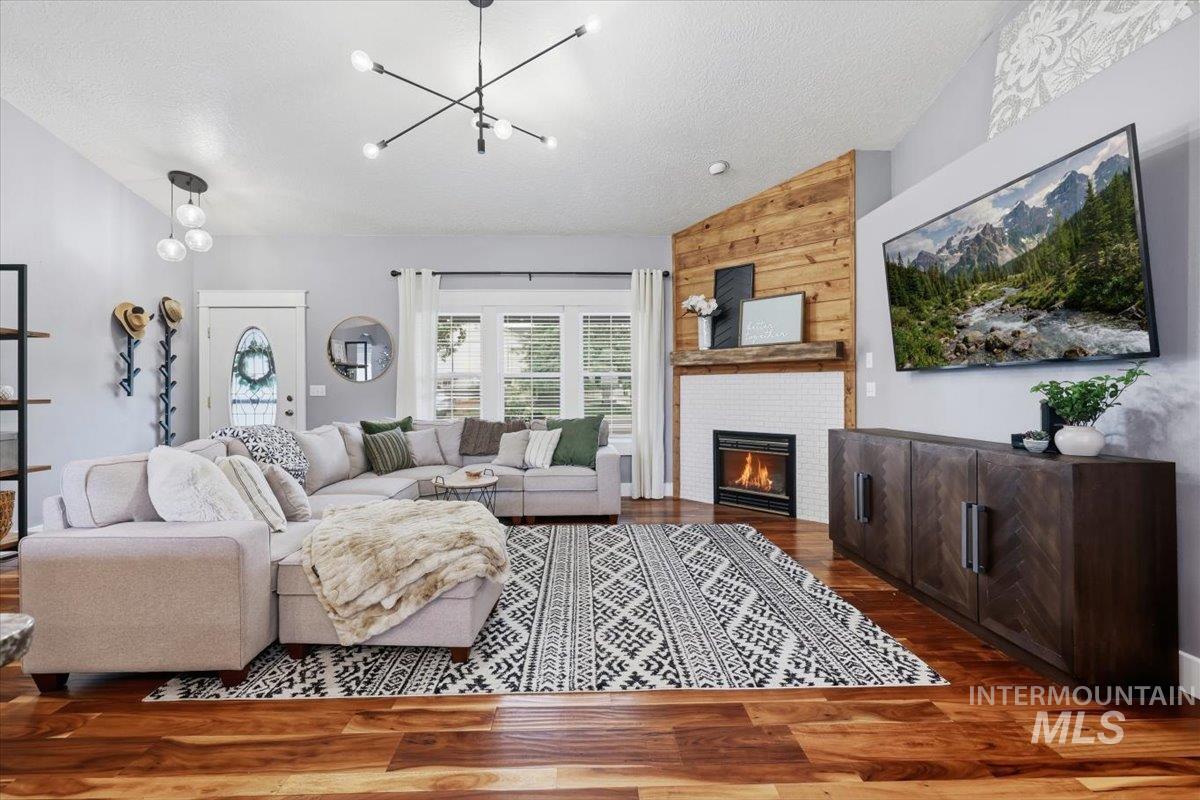 300 W Sedgewick