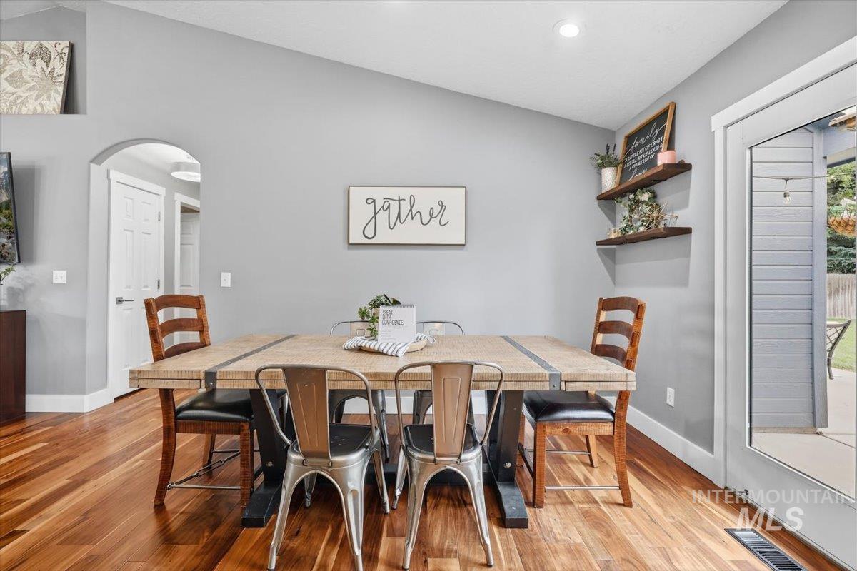 300 W Sedgewick