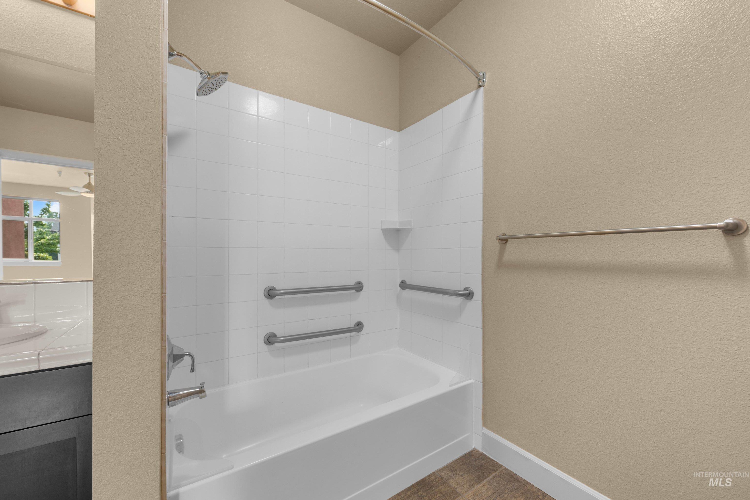 412 S 13th St Unit: #312