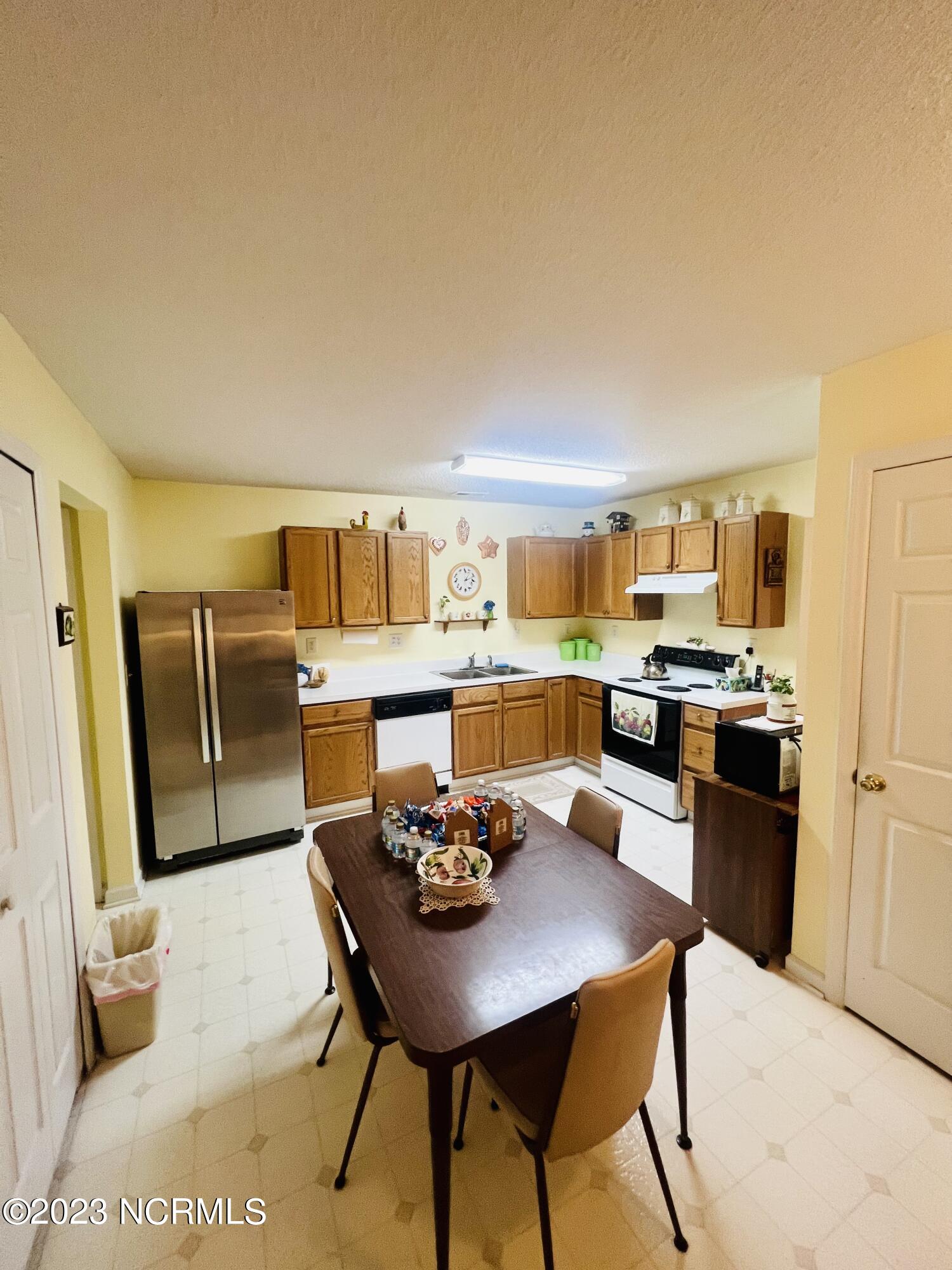 632 Ashford Lane