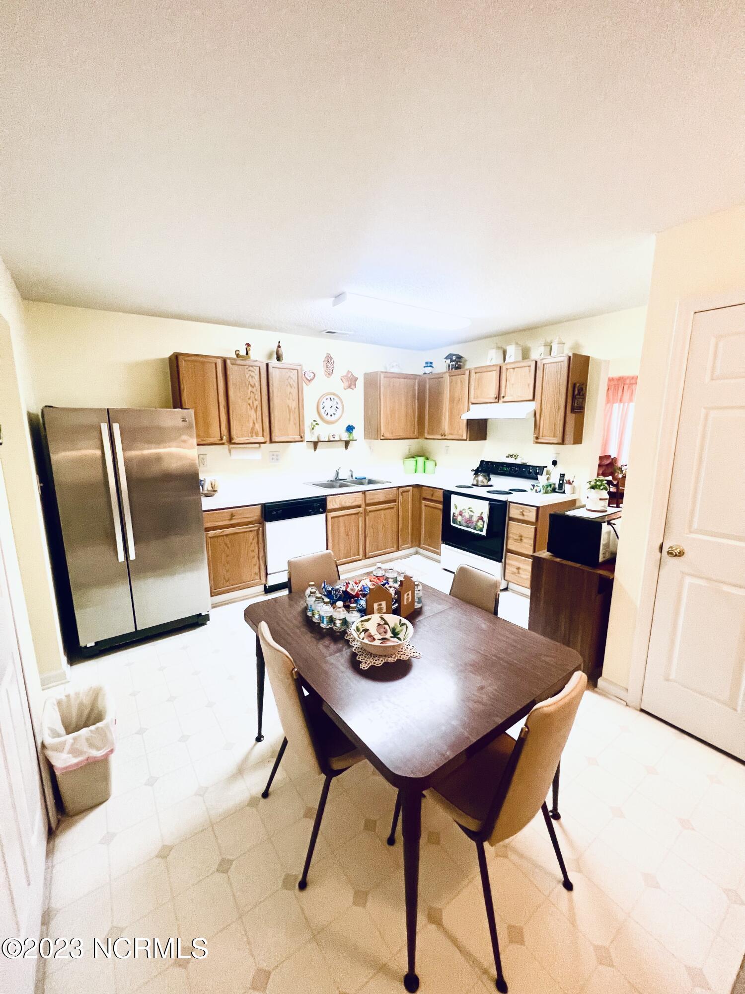 632 Ashford Lane