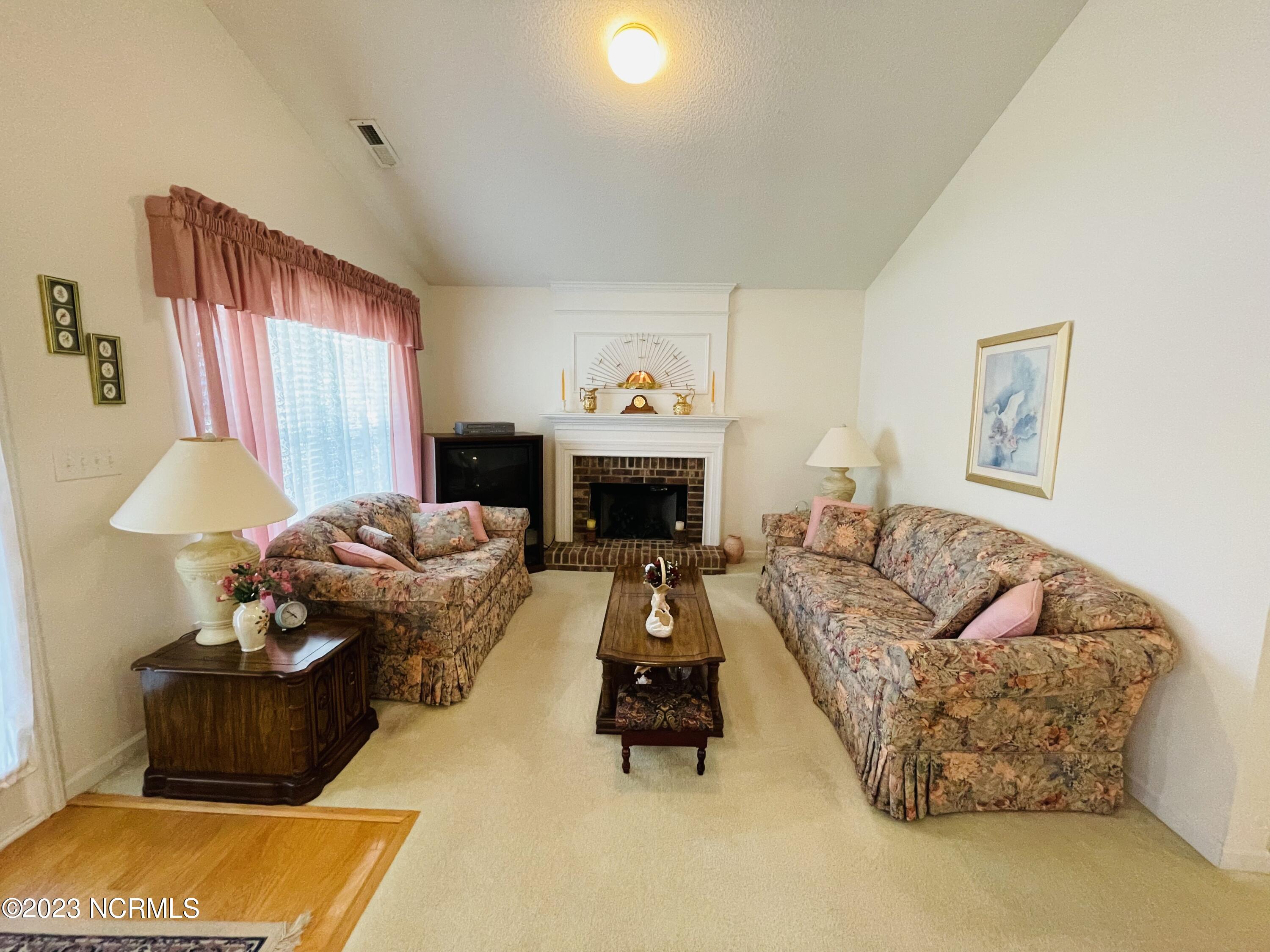 632 Ashford Lane