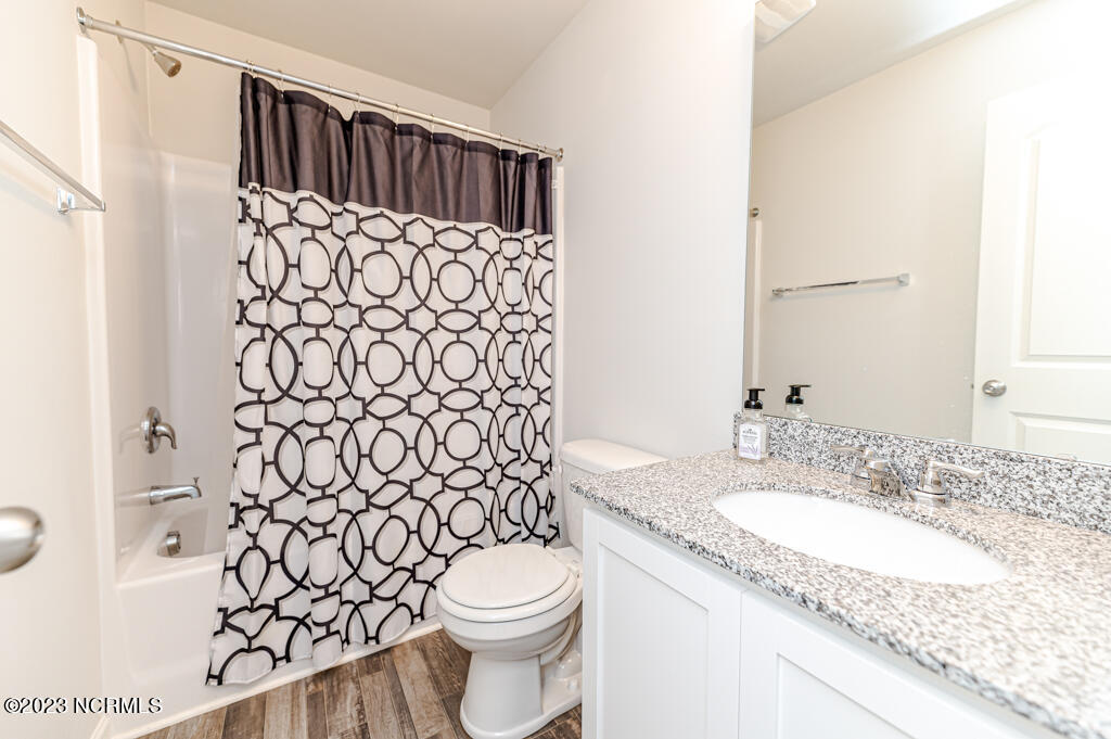 5623 Waxwing Drive