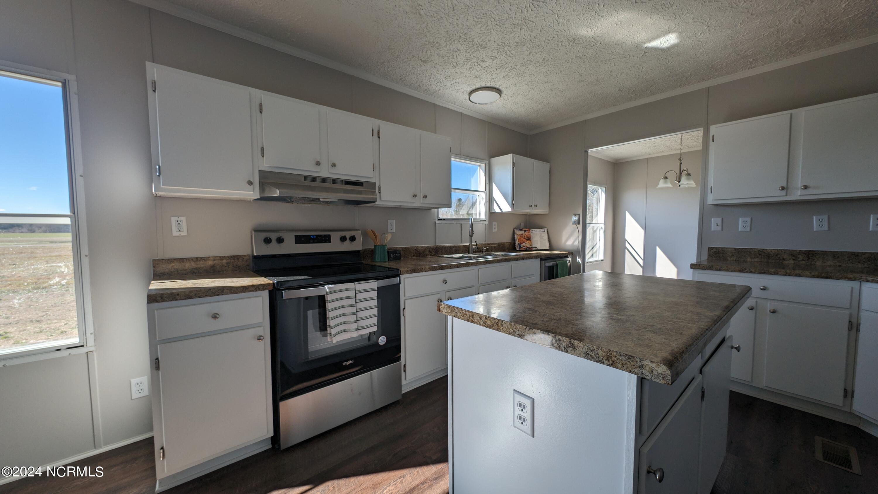225 Pinto Drive