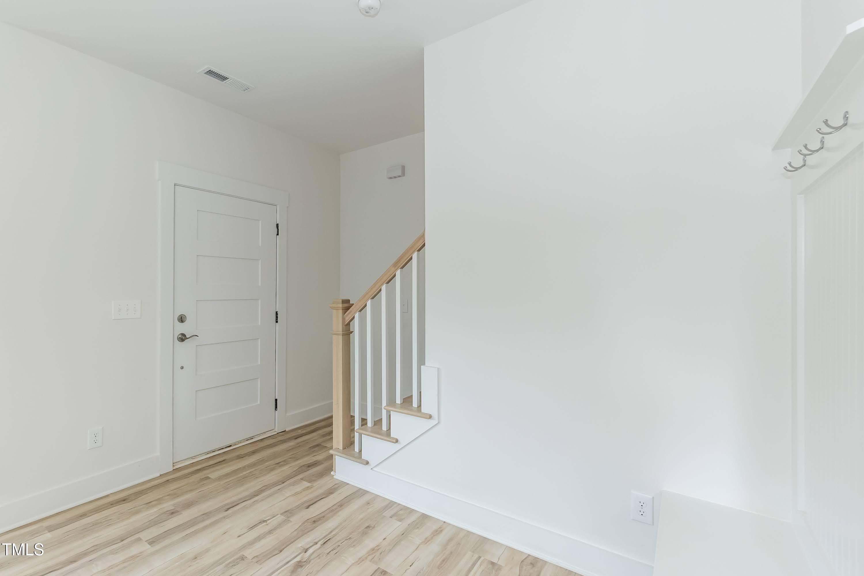 1057 |1059 E Harnett Street